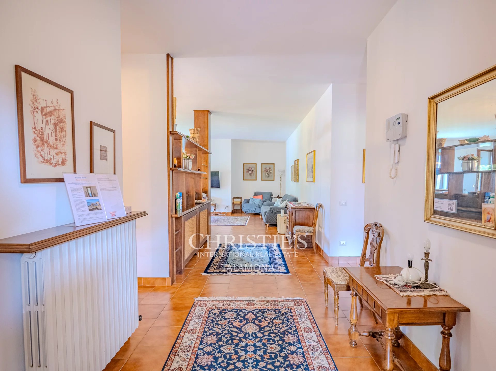 3 Bedroom Villa/Townhouse's Image 6
