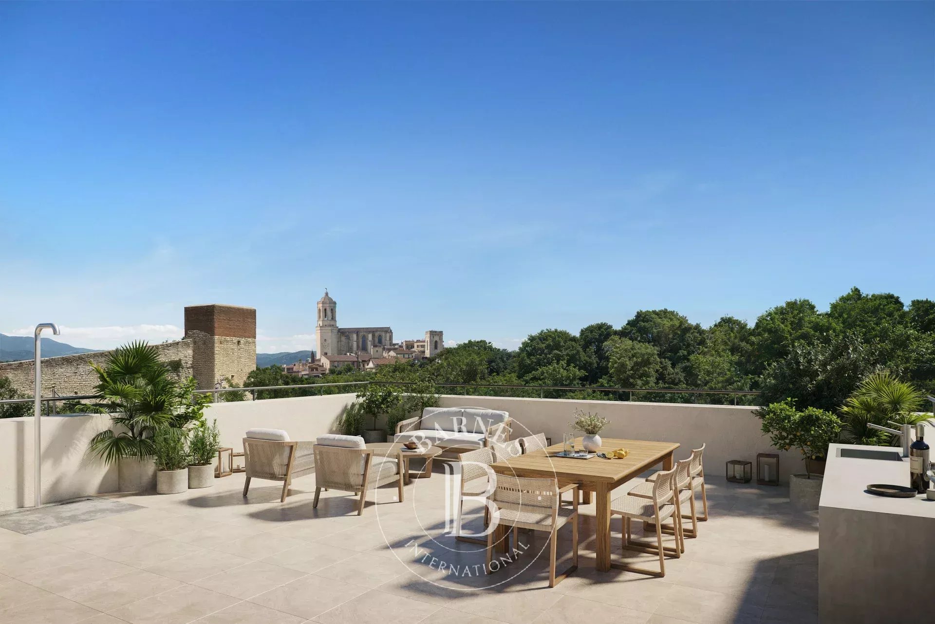 Exclusive Penthouse Completely Refurbished in the Old Town of Girona