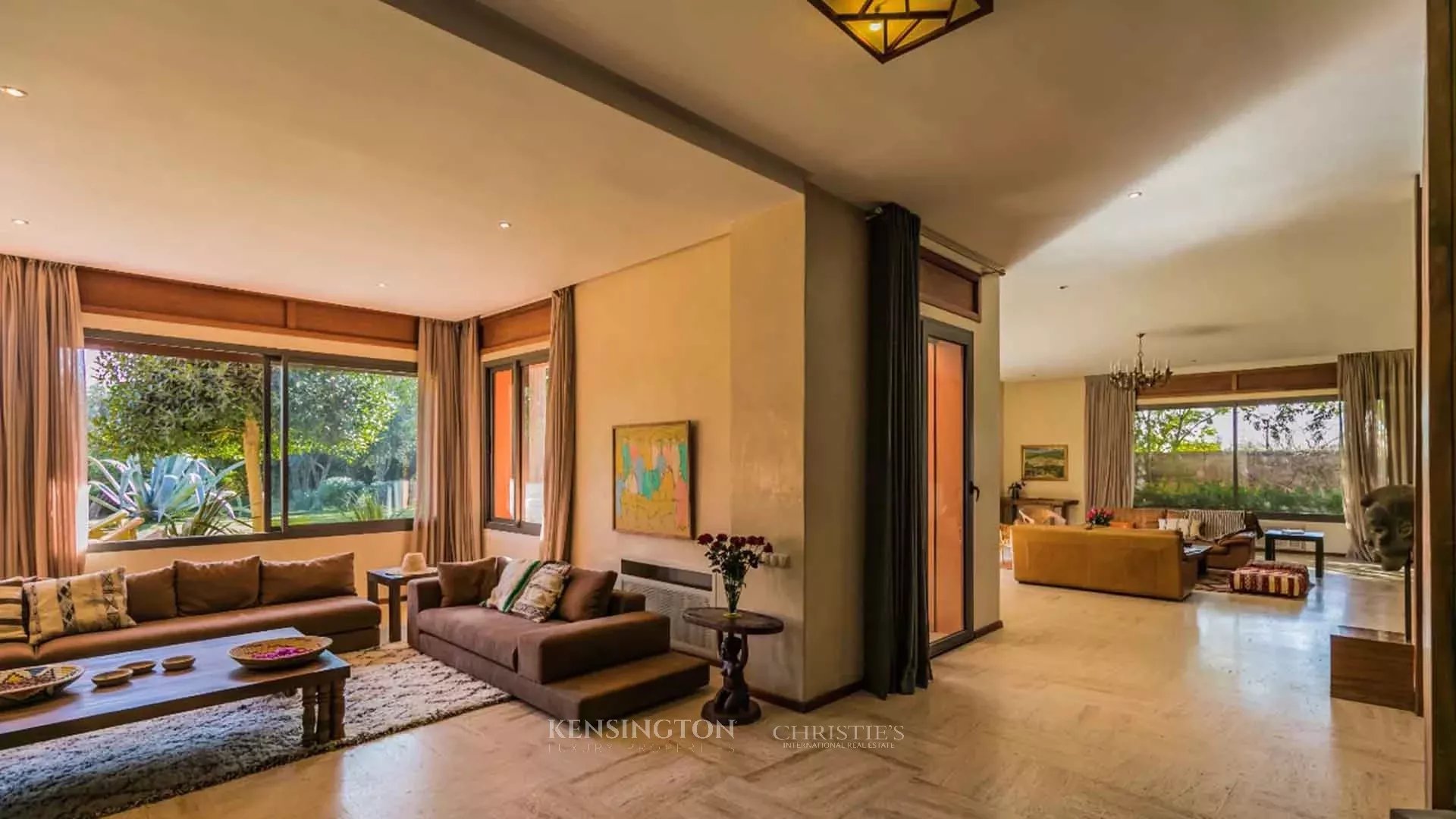 6 Bedroom Villa/Townhouse's Image 5