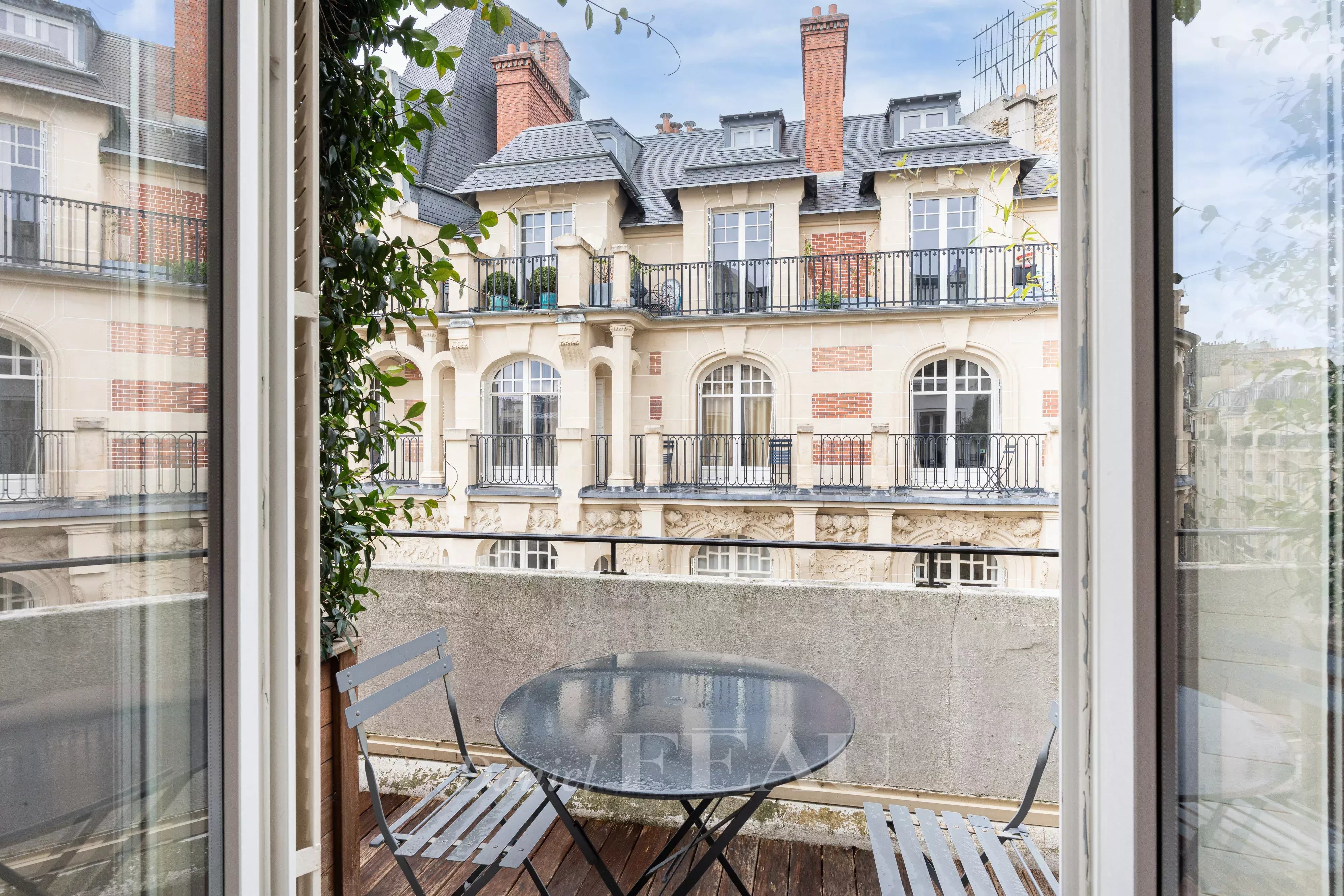Paris VI -  Luxembourg - Appartement familial et de réception - Terrasses et balcon