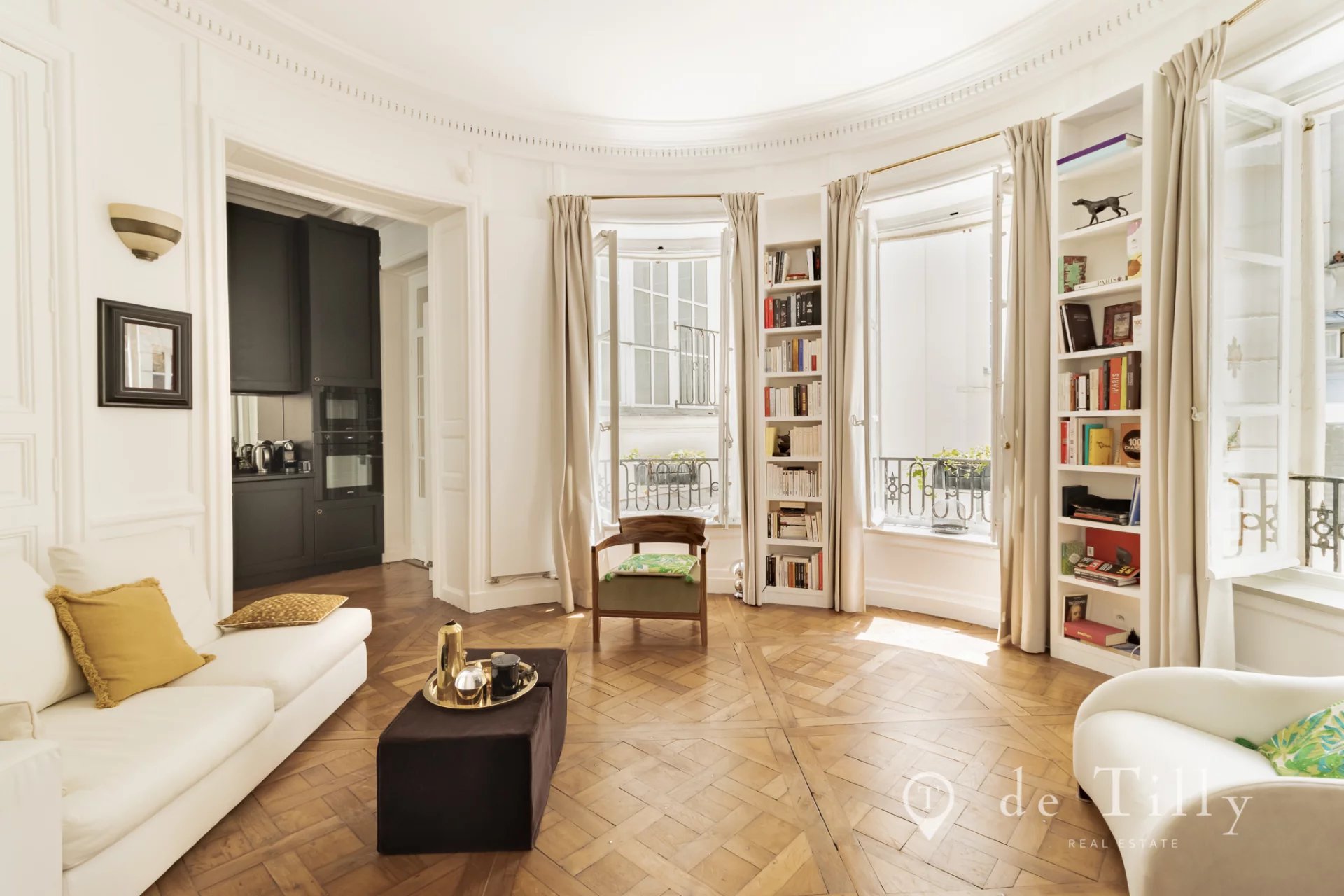 Paris 7e – Grenelle / Saint-Germain-des-Prés – 1 chambre – Hôtel particulier classé - Photo 2