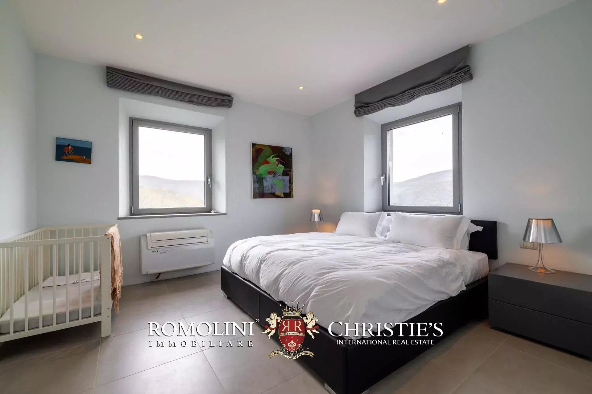 7 Bedroom Villa/Townhouse's Image 114