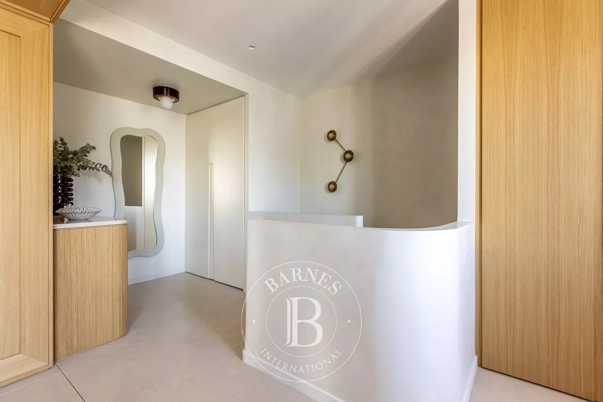 Daire Paris 8ème - picture 11