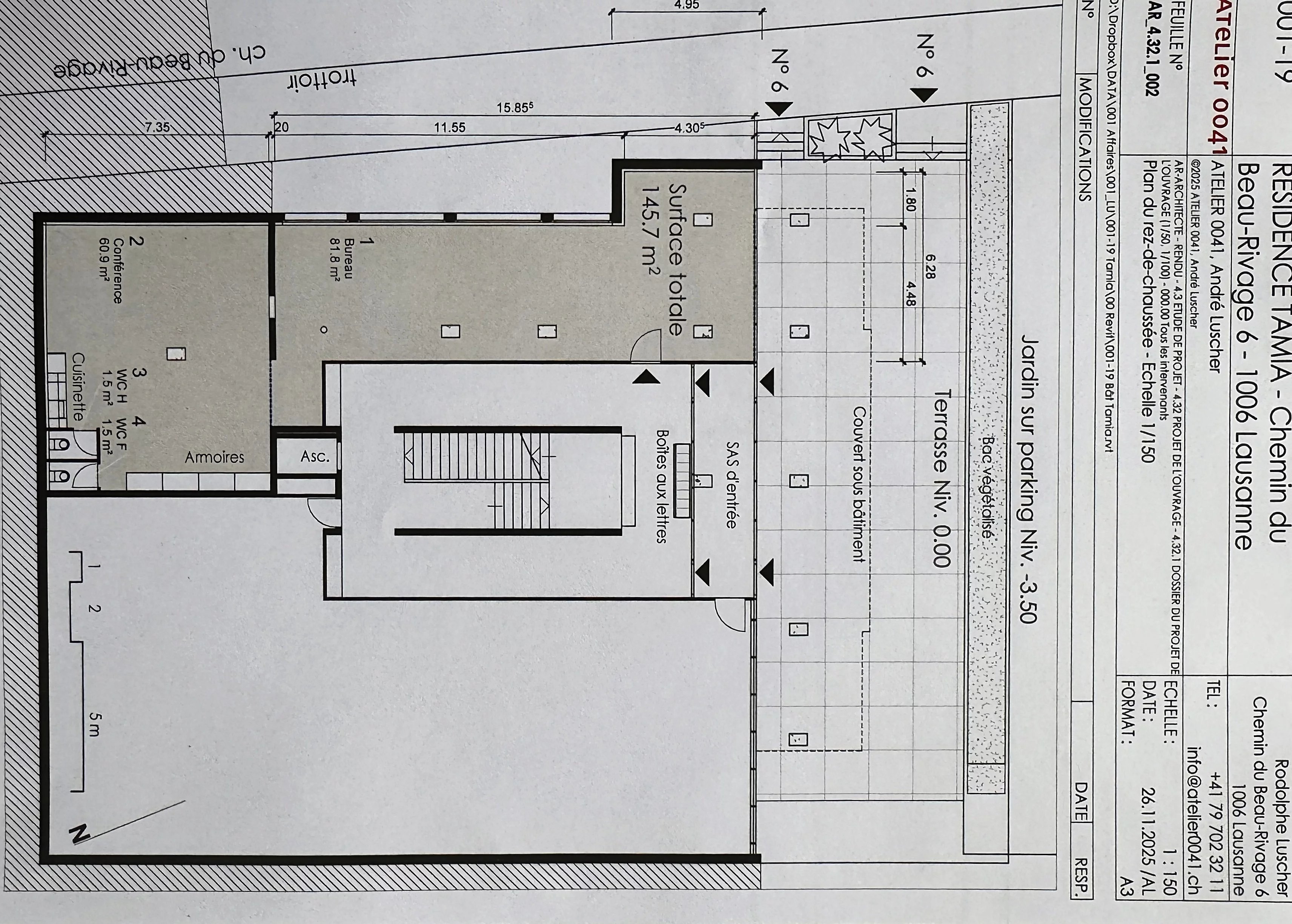 Local commercial situé à une adresse prestigieuse