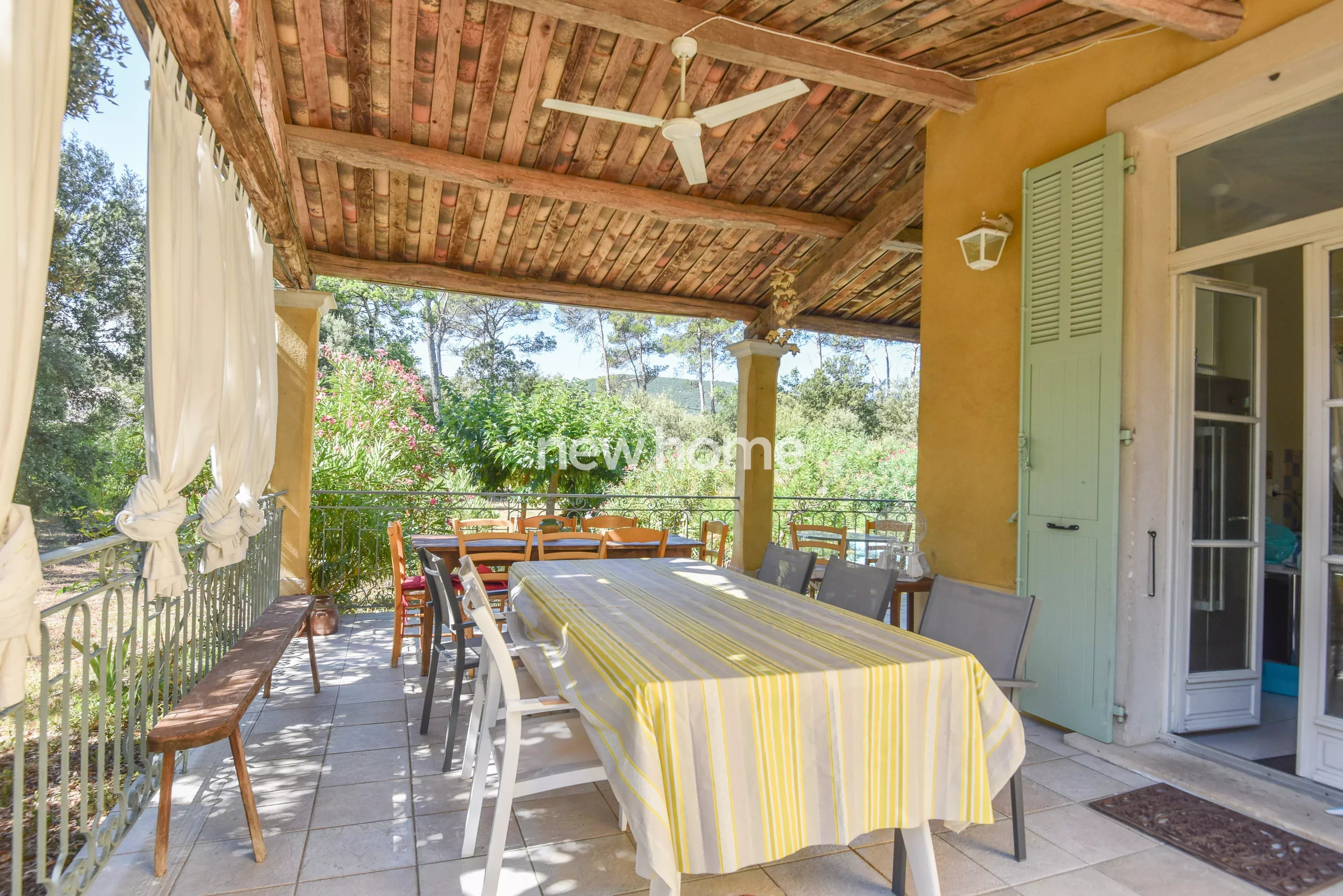 Magnifique bastide de charme avec une belle dependance au calme