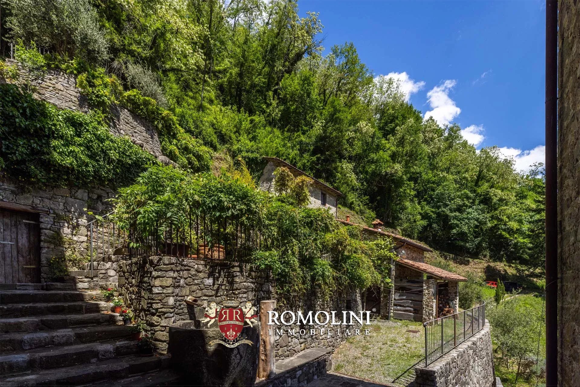 10 Bedroom Villa/Townhouse's Image 44
