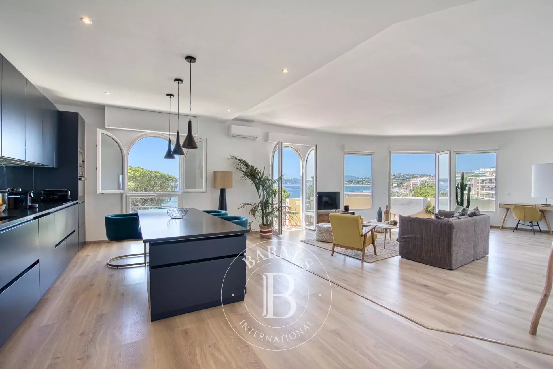 Daire Sainte-Maxime - picture 4