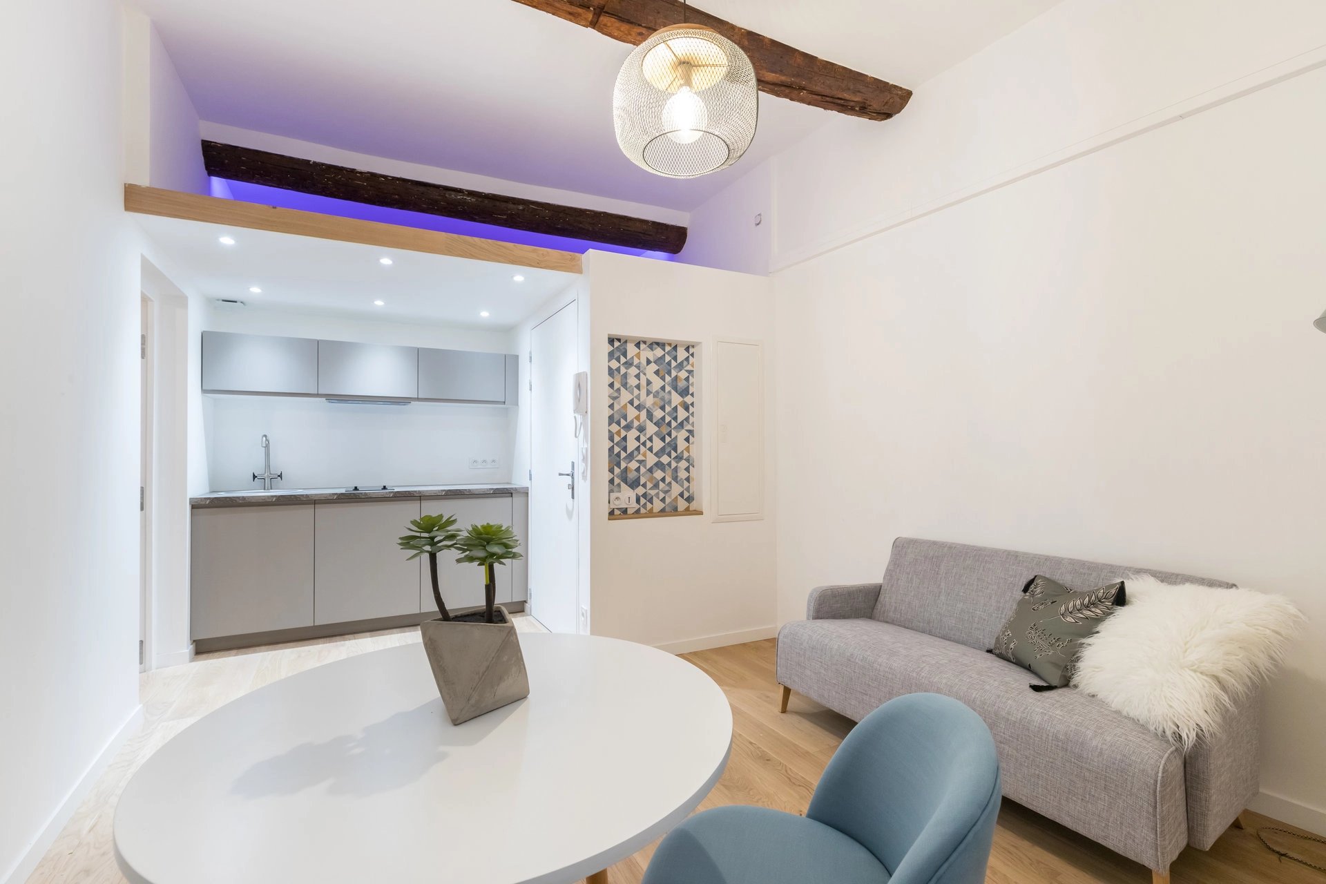 Vieux Nice - 2 Pièces Rénové