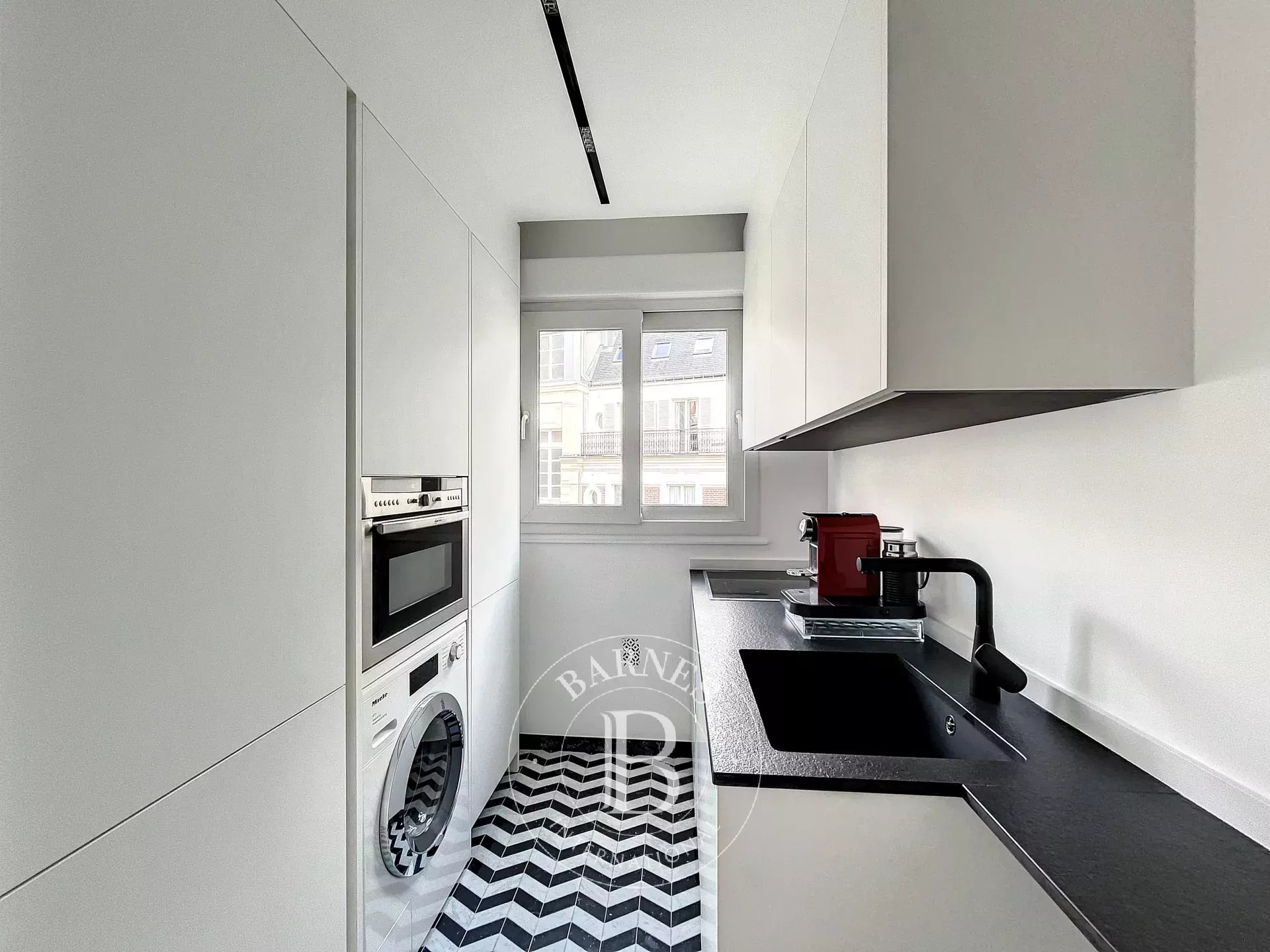 Daire Paris 8ème - picture 8