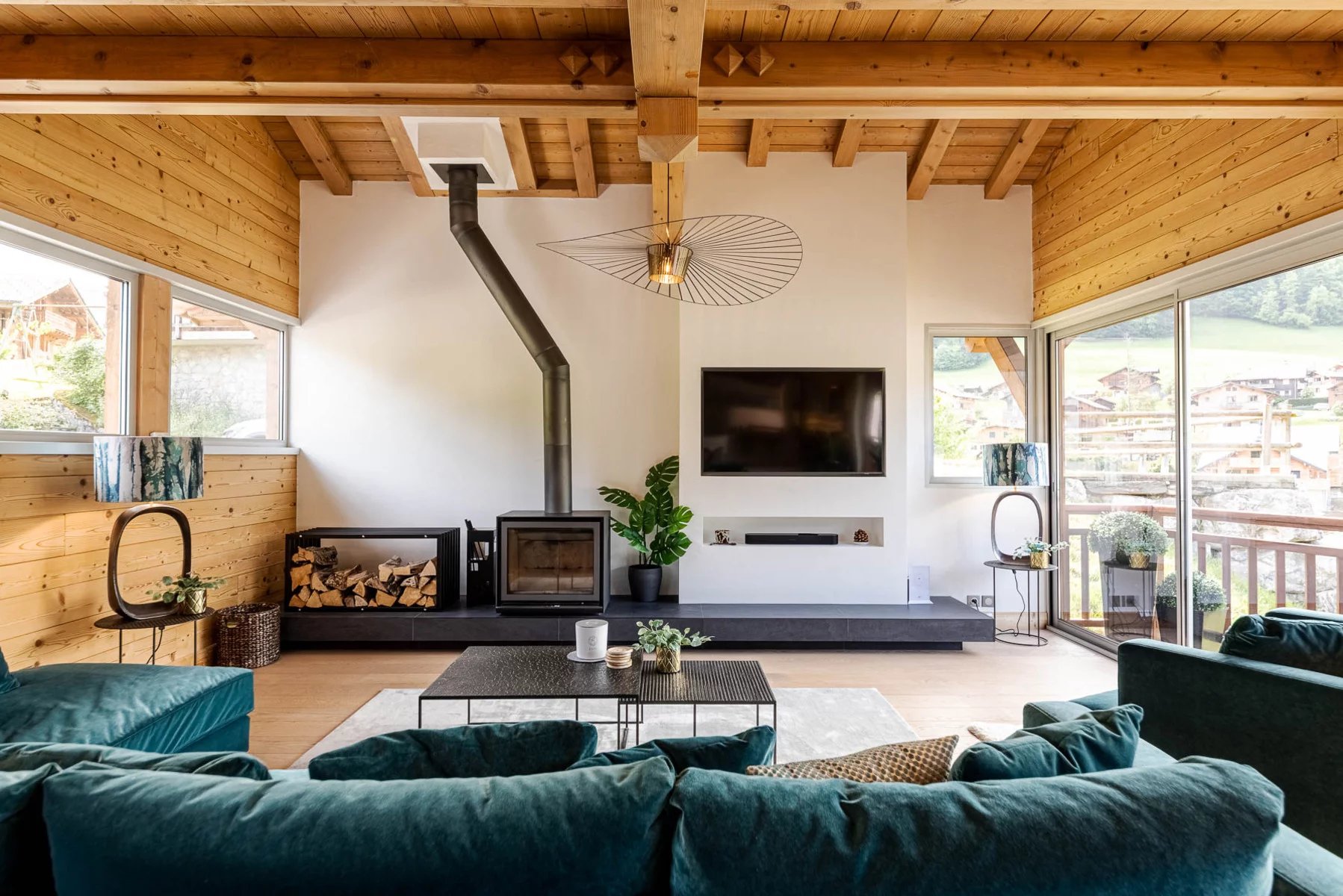 Photo of MORZINE - Stylish 5 bedroom chalet in central Morzine