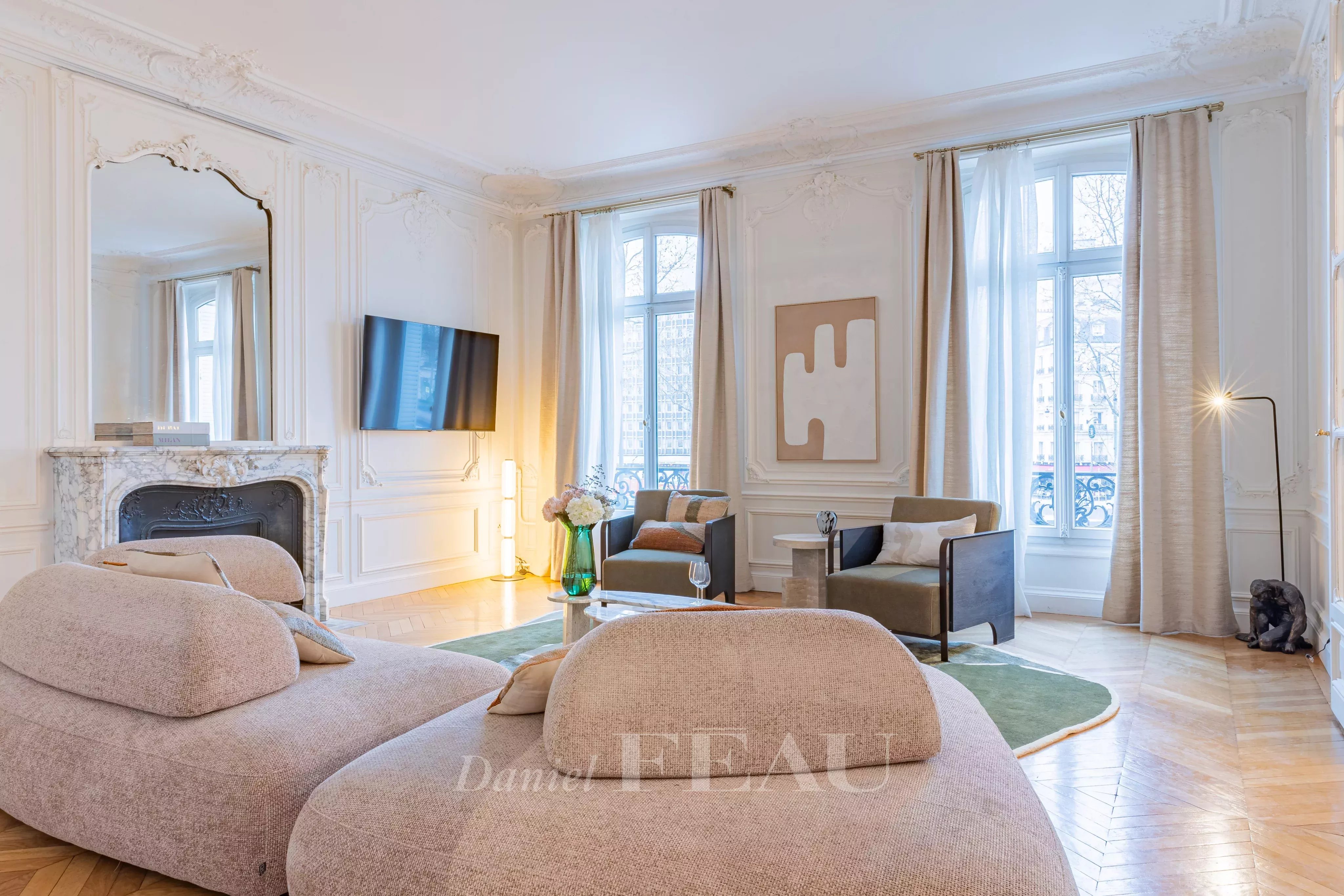 Neuilly-sur-Seine  -  A furnished family apartment