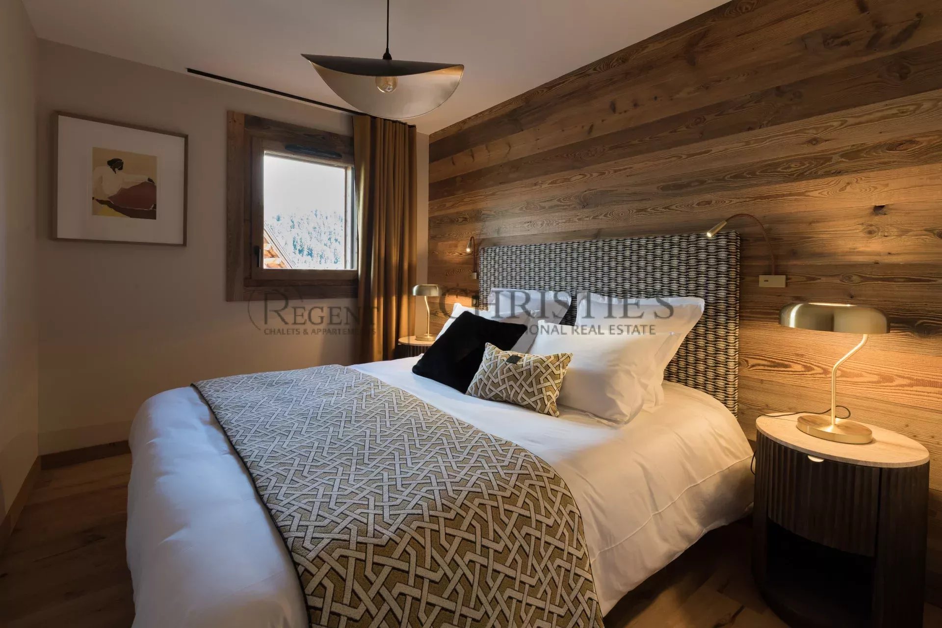 5 Bedroom Villa/Townhouse's Image 3