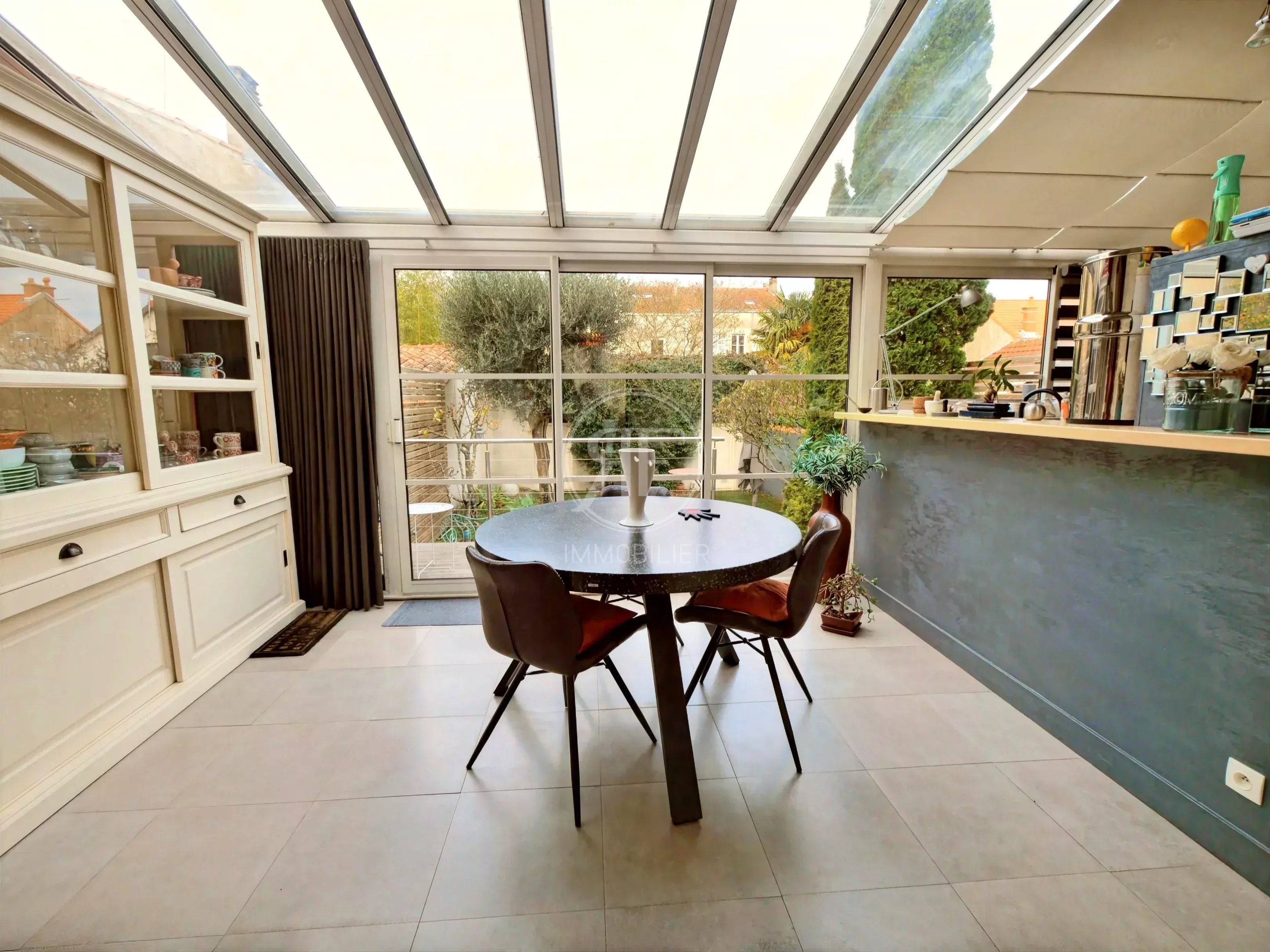 Agence immobilière de 