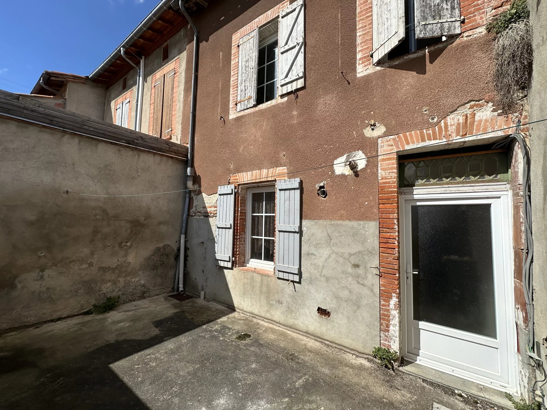 À vendre : Maison de village T5 à Auterive – 95 m² avec cour