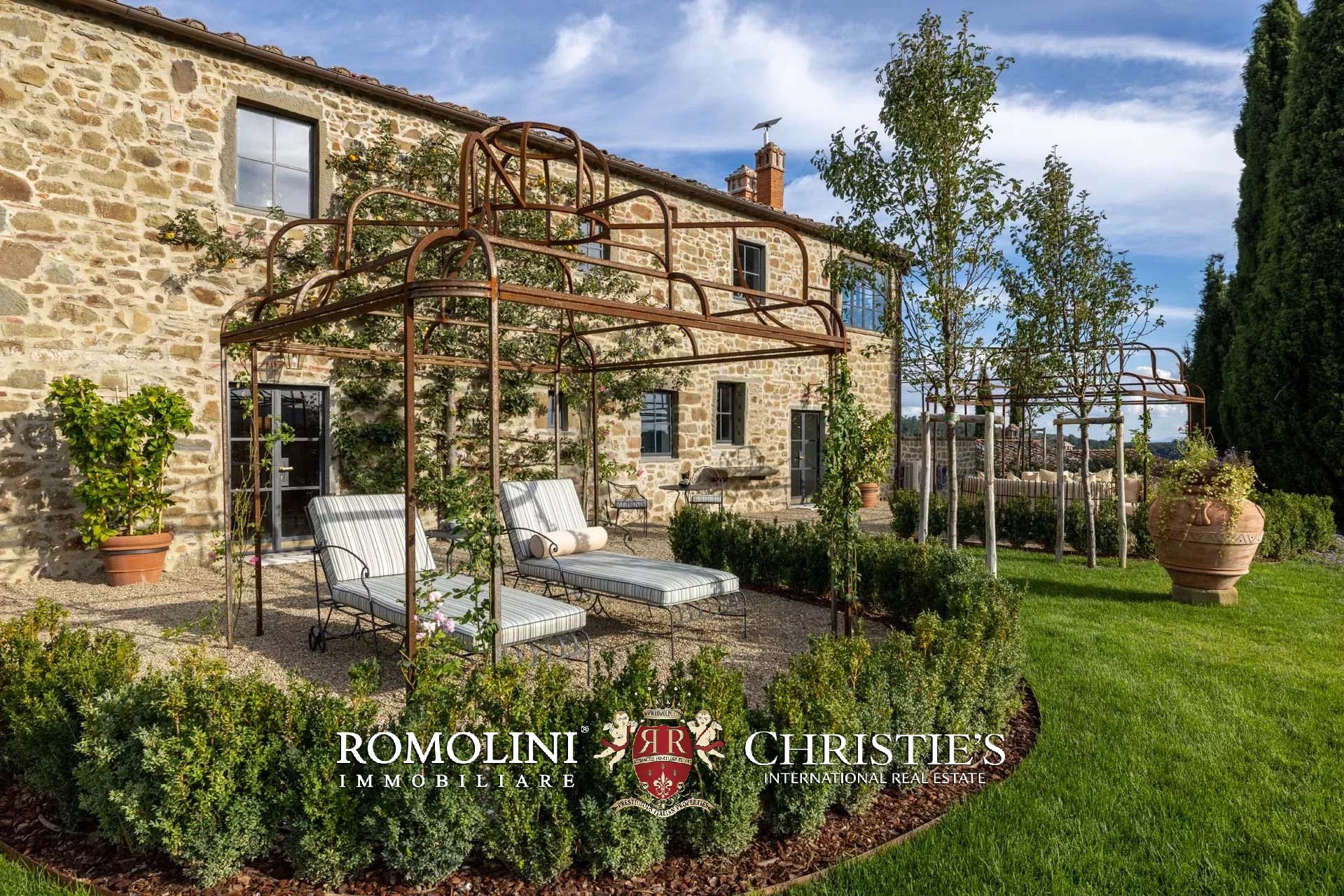4 Bedroom Villa/Townhouse's Image 43