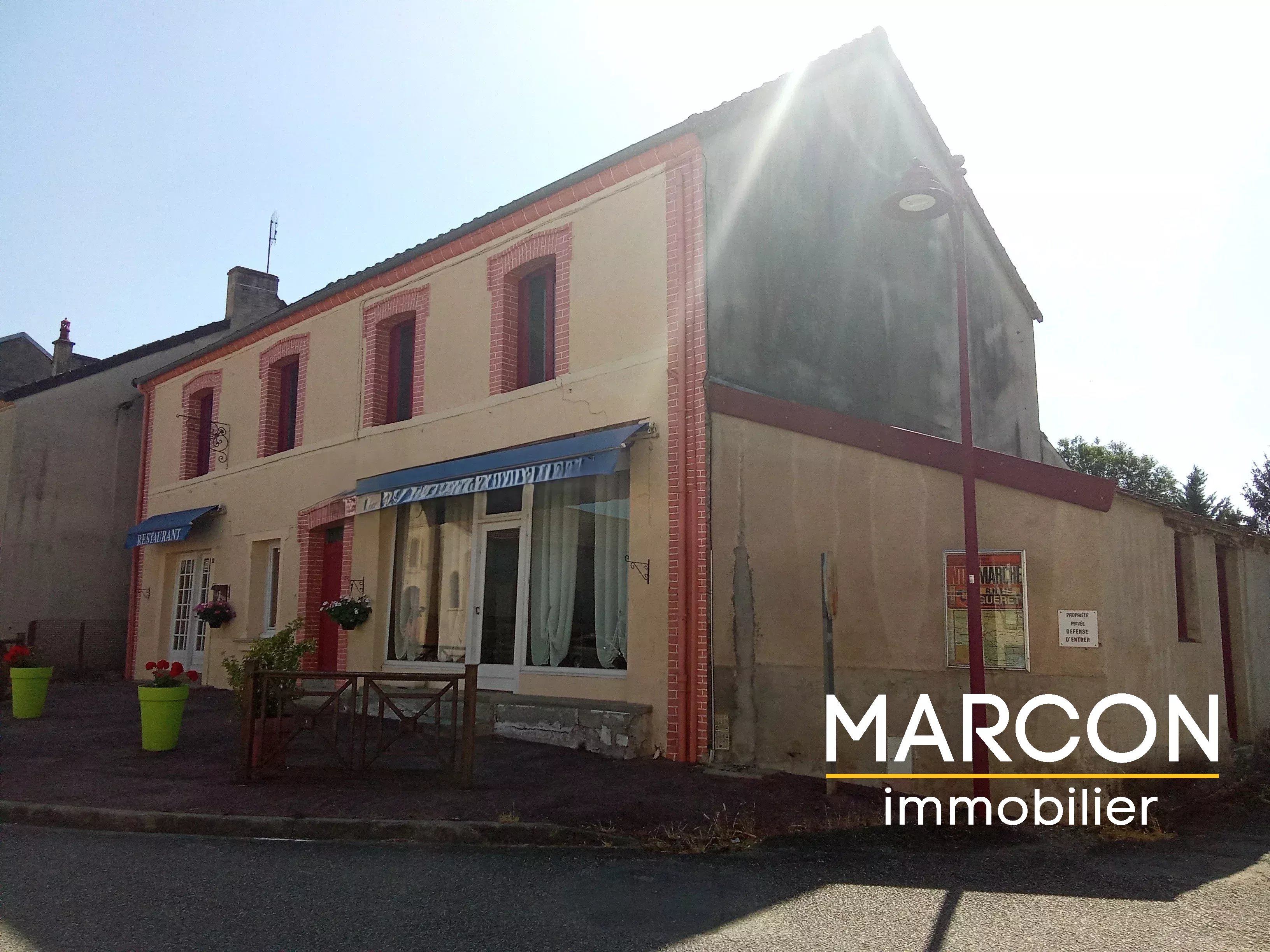Agence immobilière de 