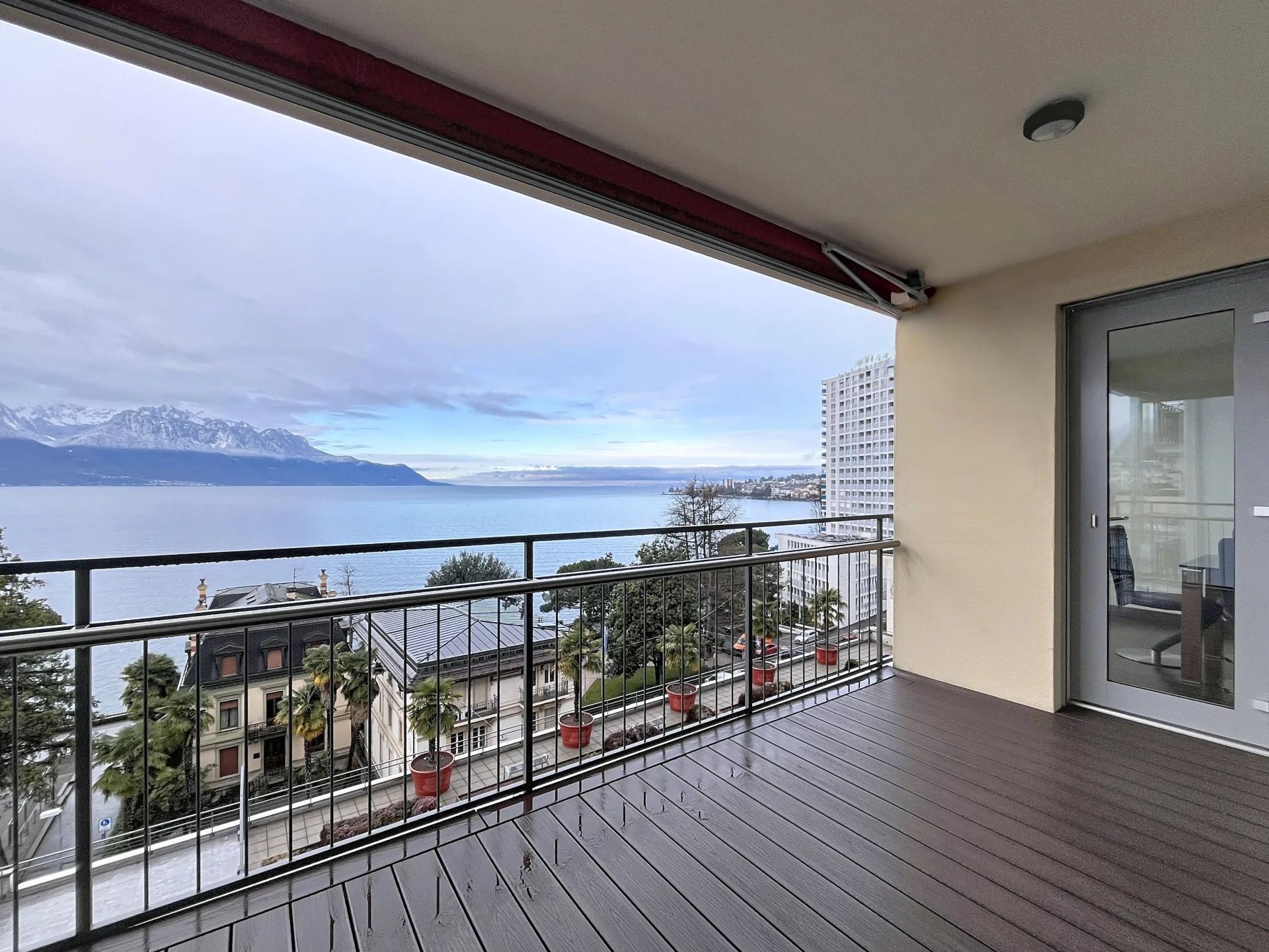 Comfort and breathtaking lake views