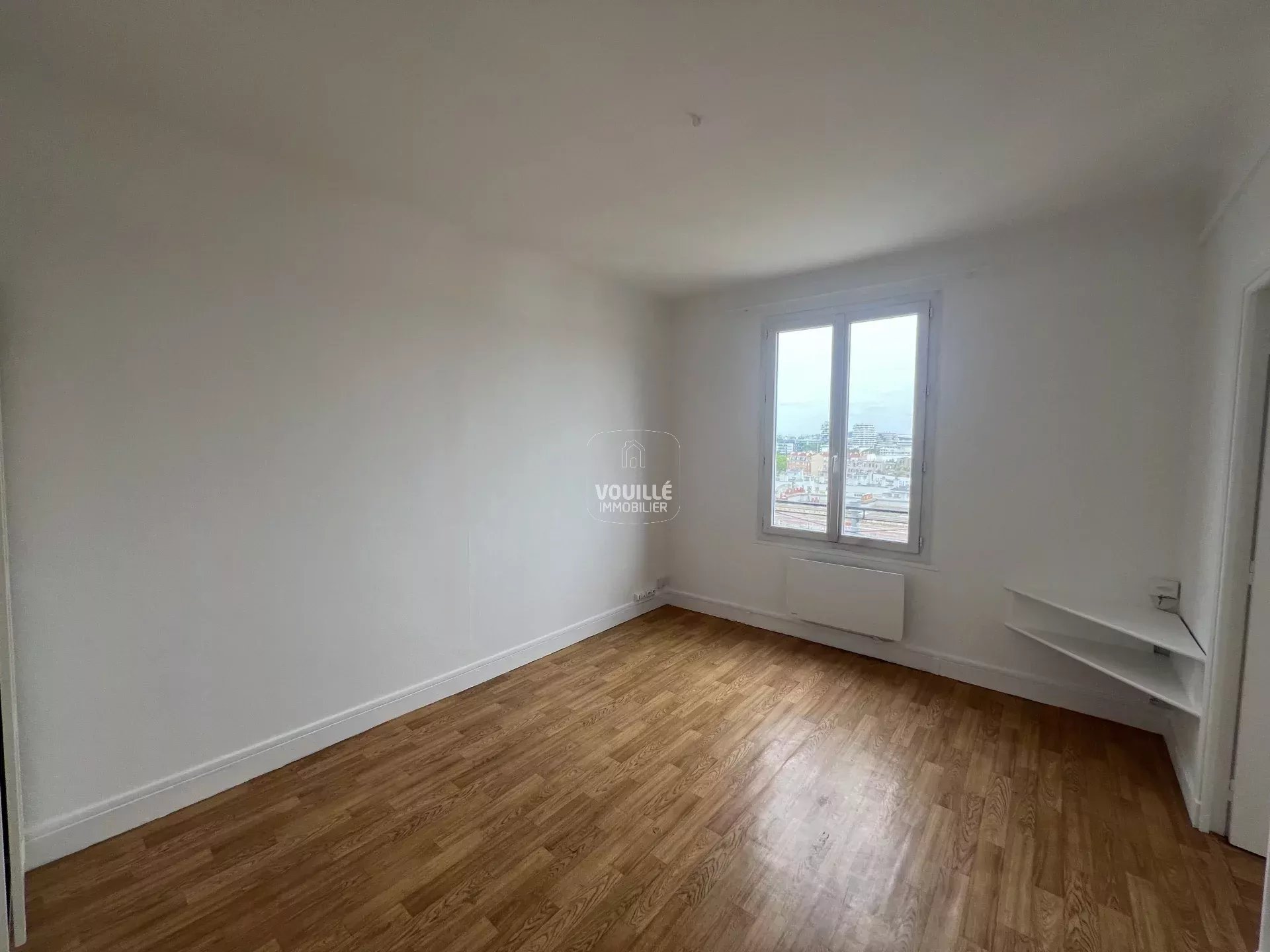 BAIL PROFESSION LIBERALE - STUDIO - 24,59 m2 - Mairie d'issy les moulineaux