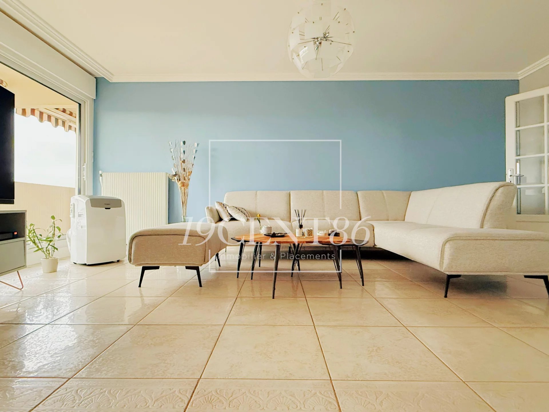 Agence immobilière de 