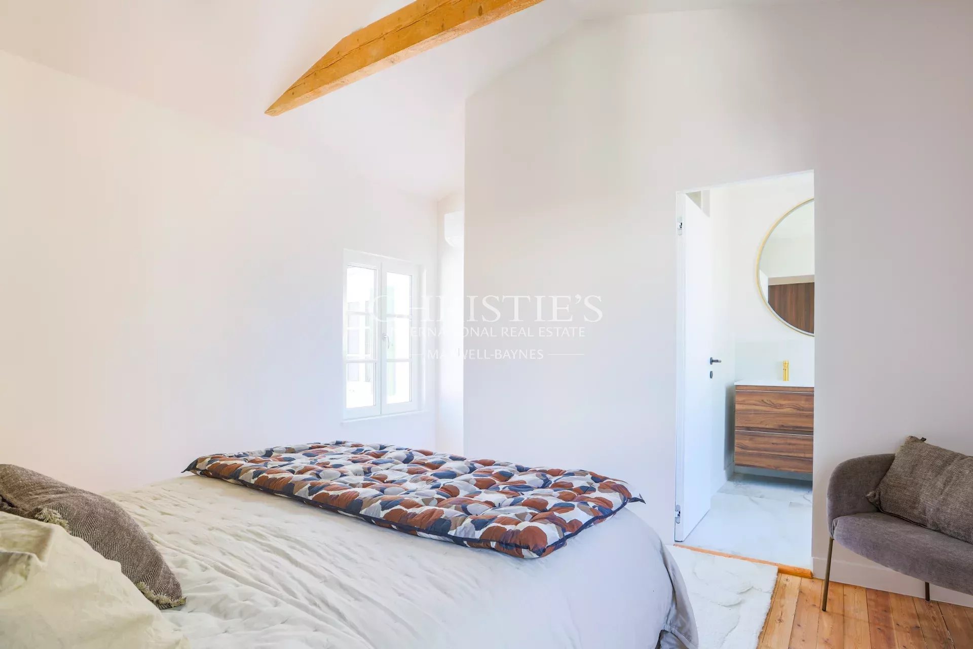 5 Bedroom Villa/Townhouse's Image 6
