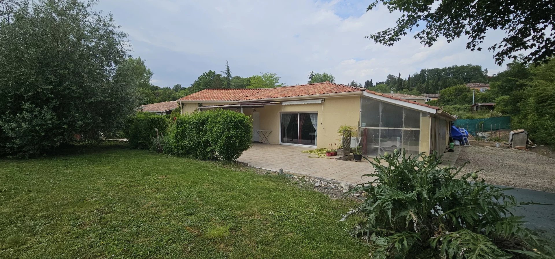 Agence immobilière de 