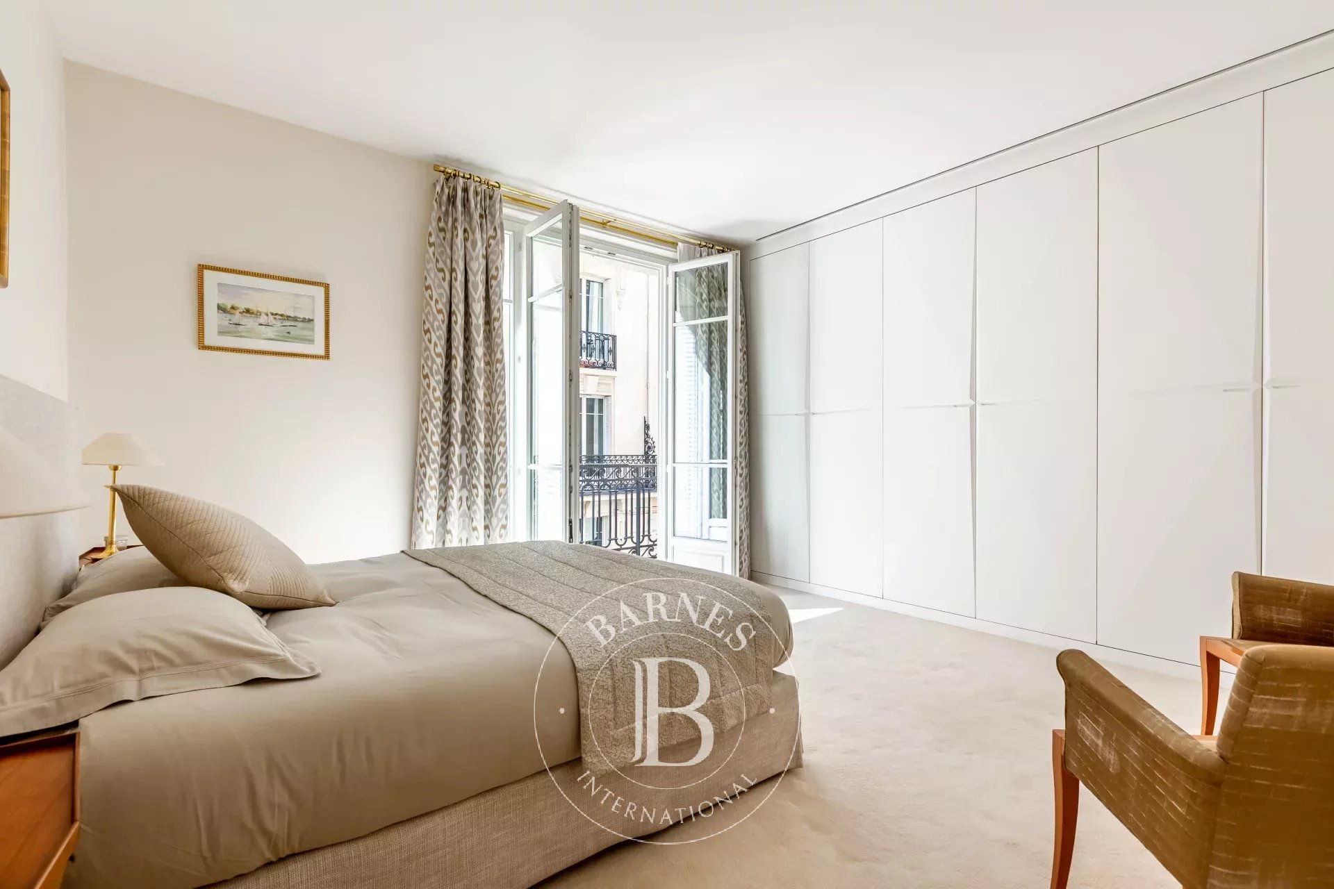 Neuilly-sur-Seine  - Apartment 2 Bedrooms - picture 9