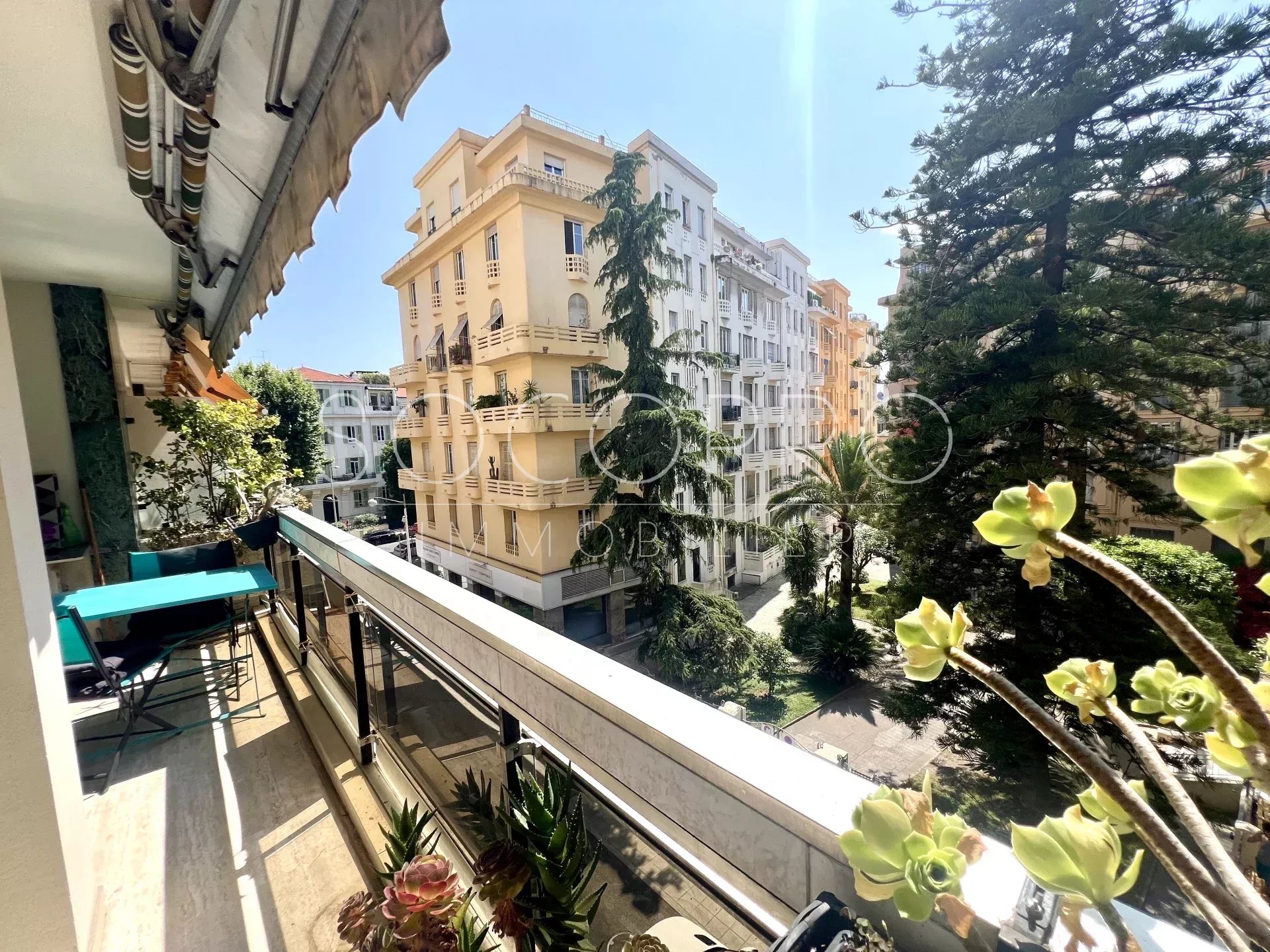 2/3 pièces - Nice Carré d'or