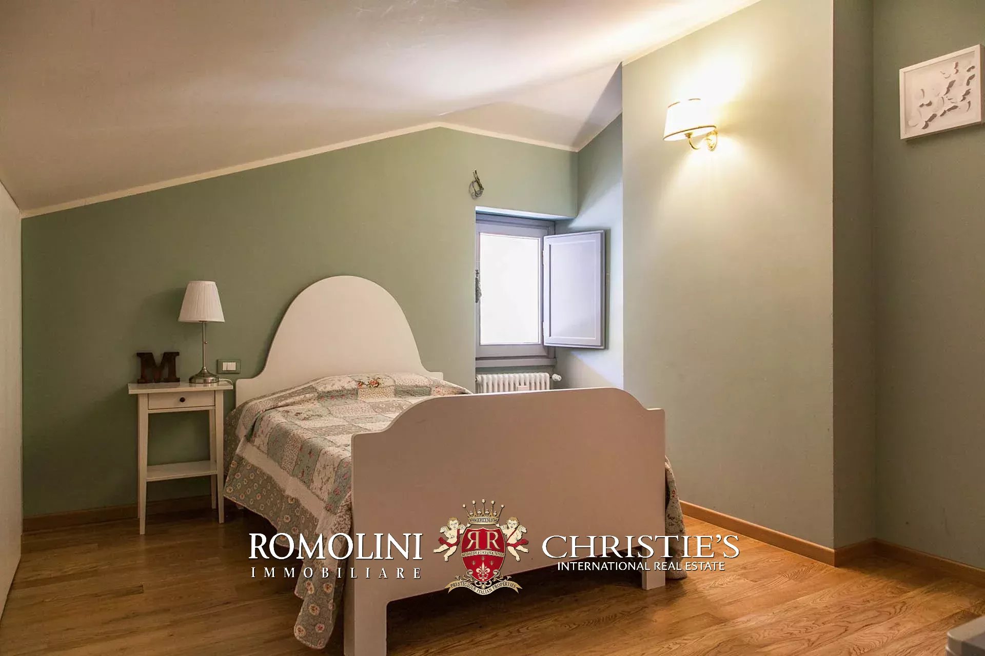 5 Bedroom Villa/Townhouse's Image 68