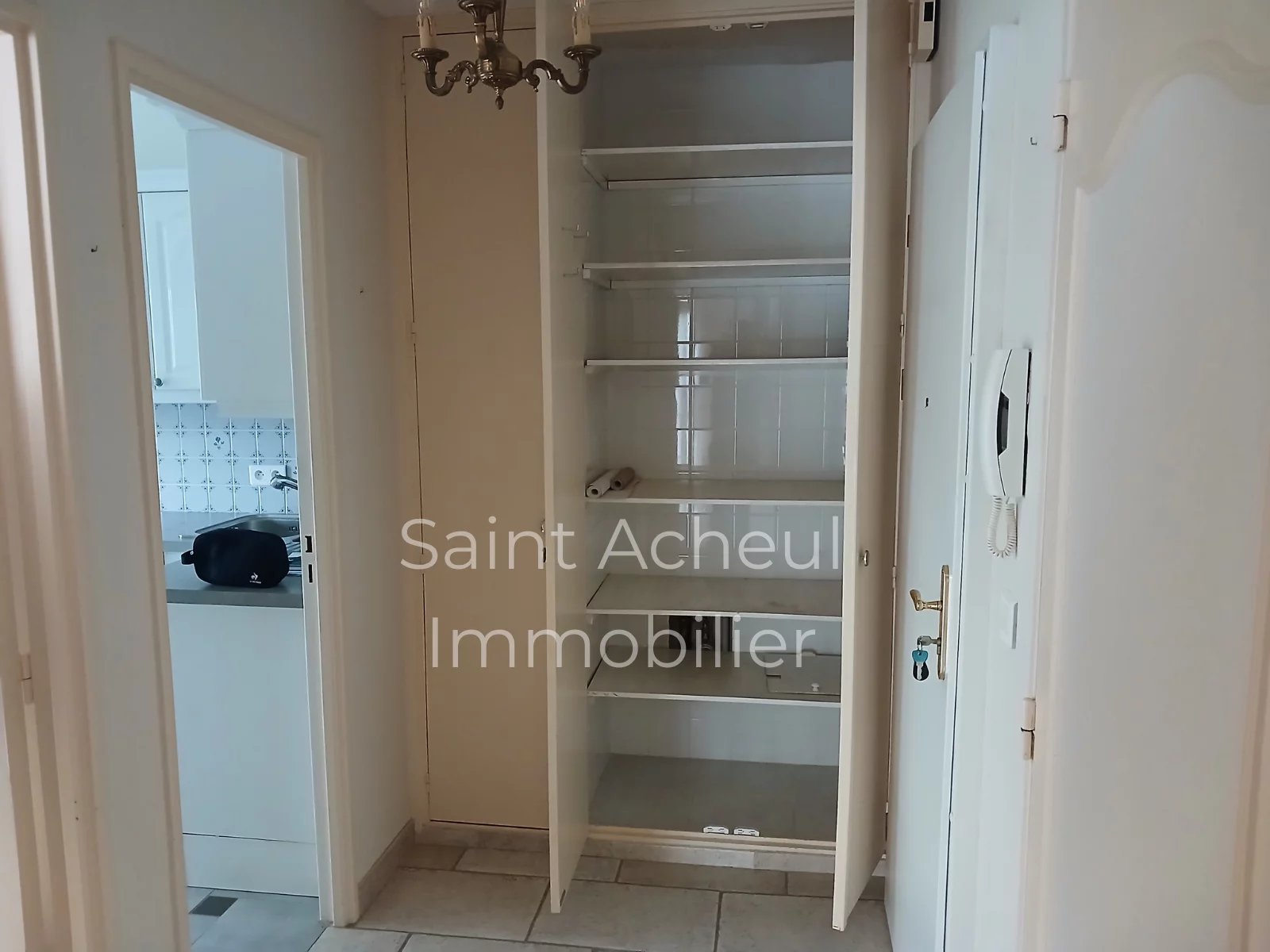 Quartier Quebec / Appartement très lumineux  / DPE C — photo 7