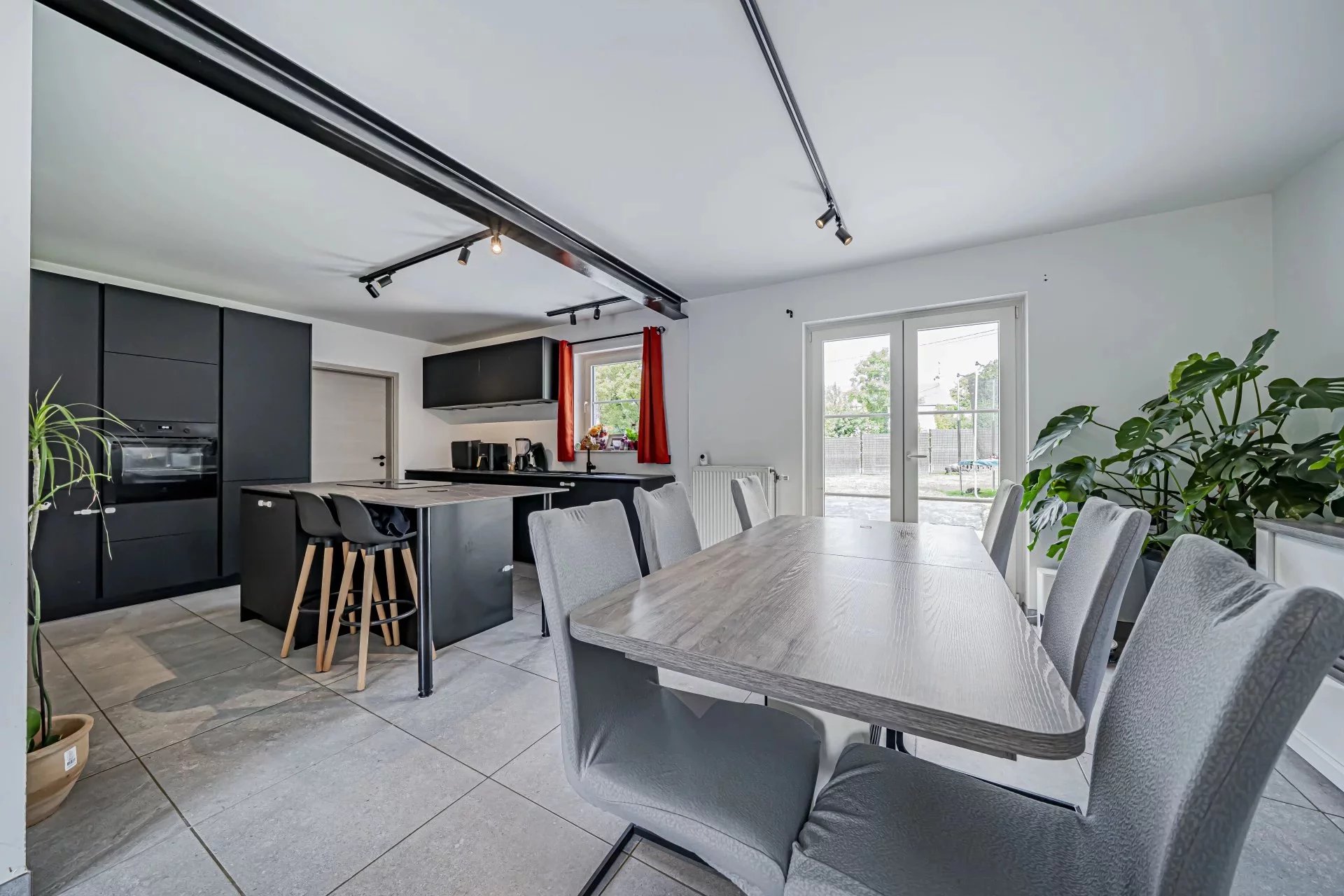 Sale House Wellin