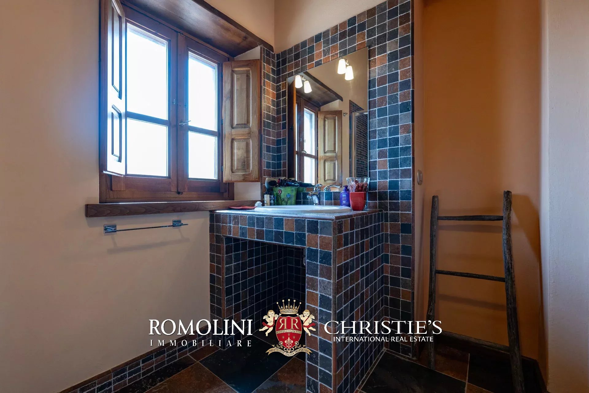 4 Bedroom Villa/Townhouse's Image 46