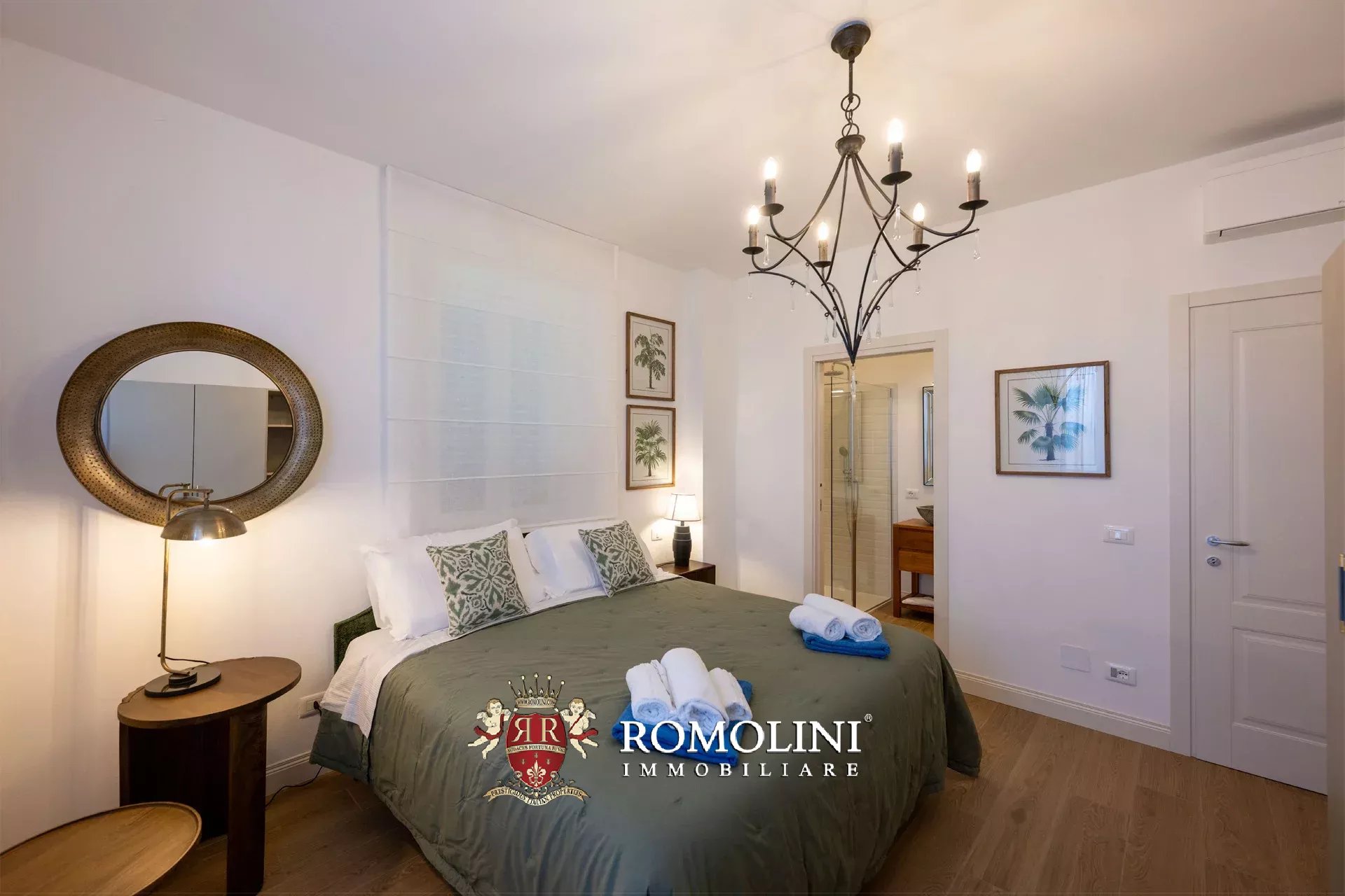 6 Bedroom Villa/Townhouse's Image 38