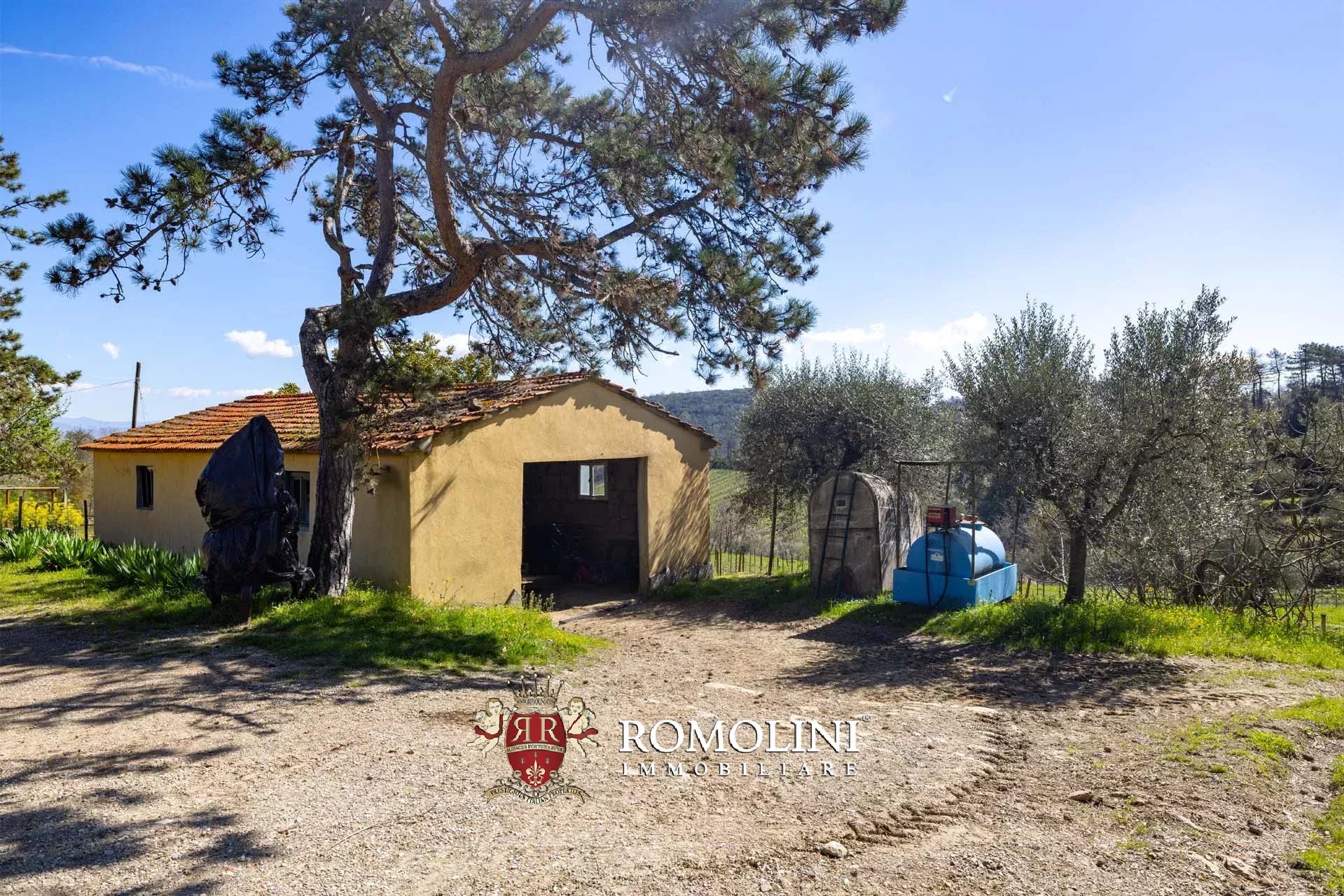 19 Bedroom Vineyard's Image 85