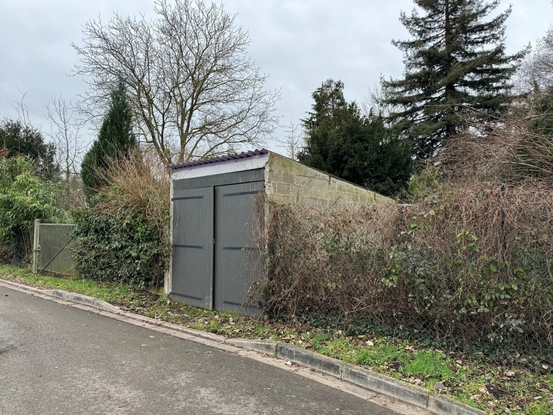 GARAGE - HORS Copropriété - AMIENS