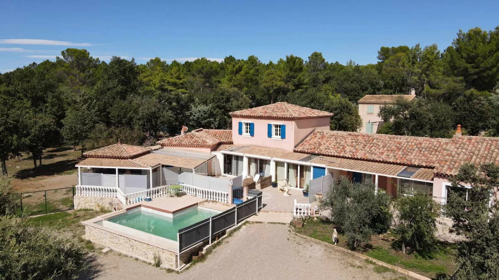Achat Maison T10 à Régusse (83630) - 310m²