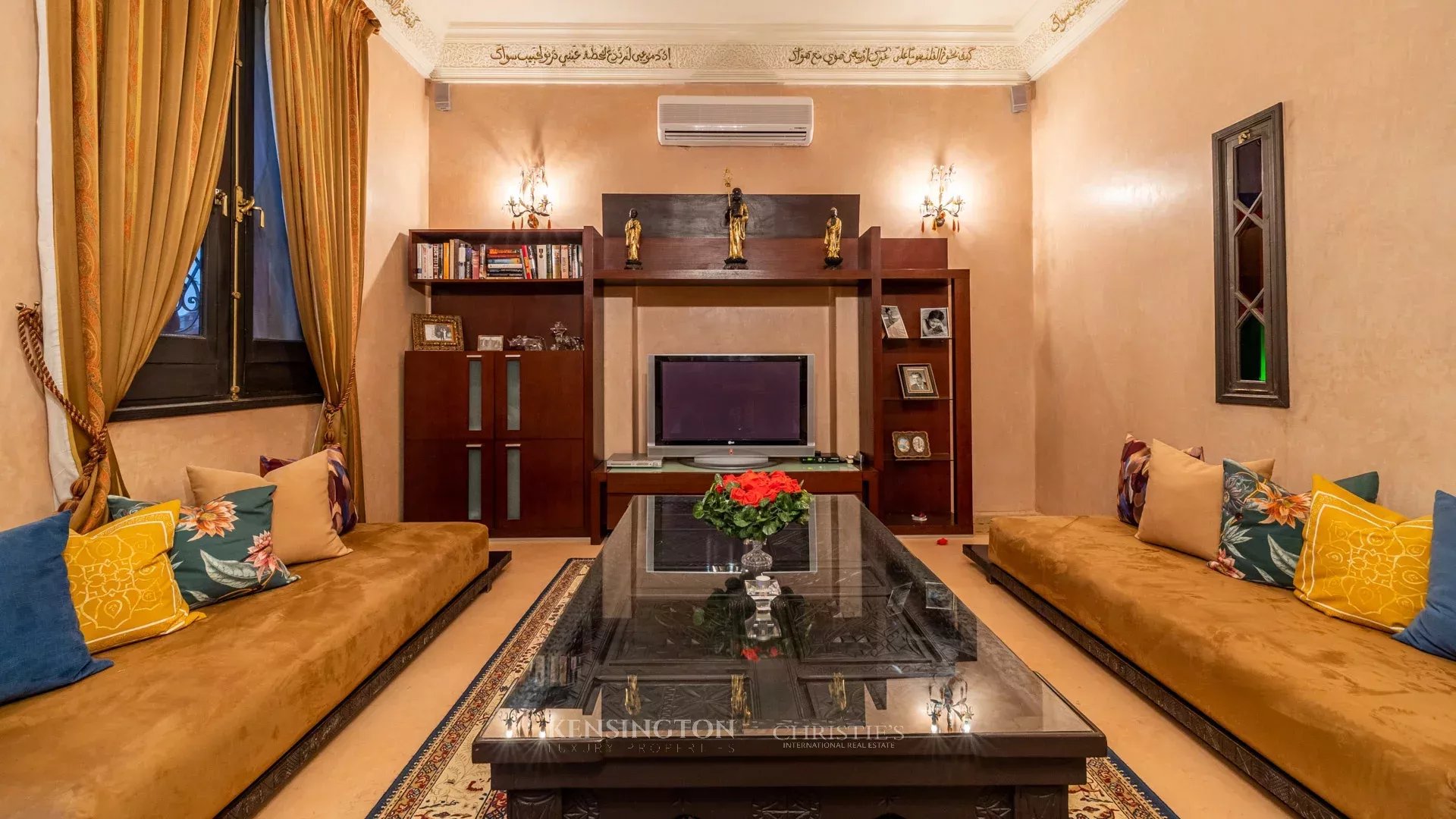 9 Bedroom Villa/Townhouse's Image 177