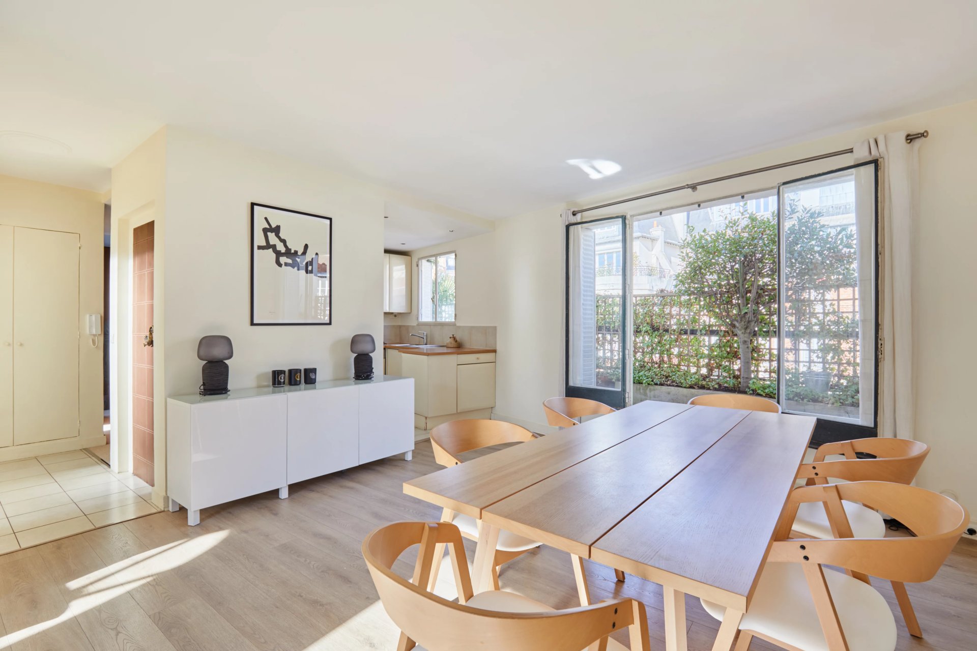1 Bedroom Apartment/Flat's Image 10