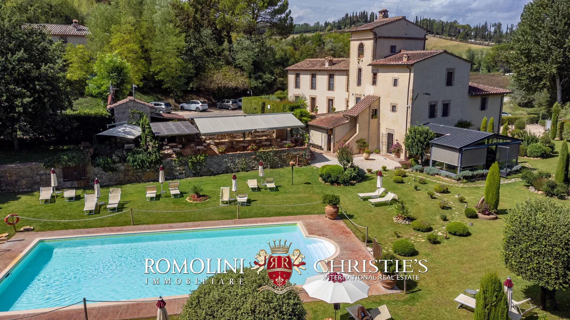 16 Bedroom Villa/Townhouse's Image 9