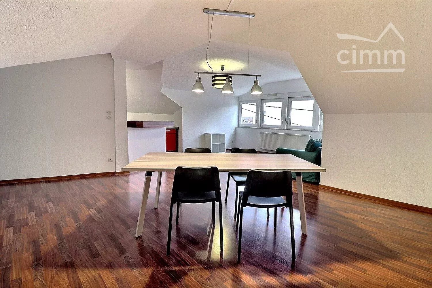 Agence immobilière de 