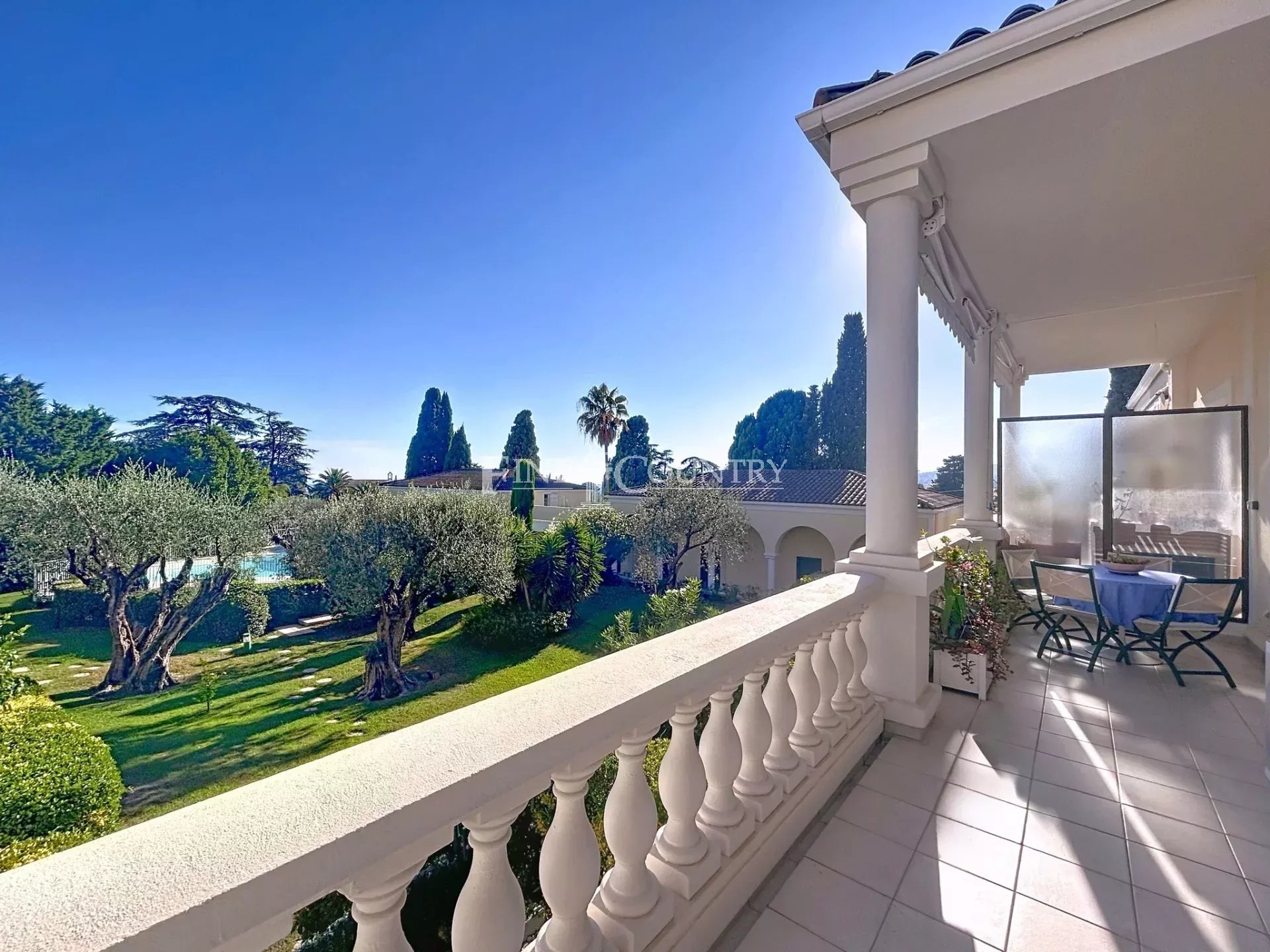 Photo of Apartment 3 bedrooms for sale with terrasse