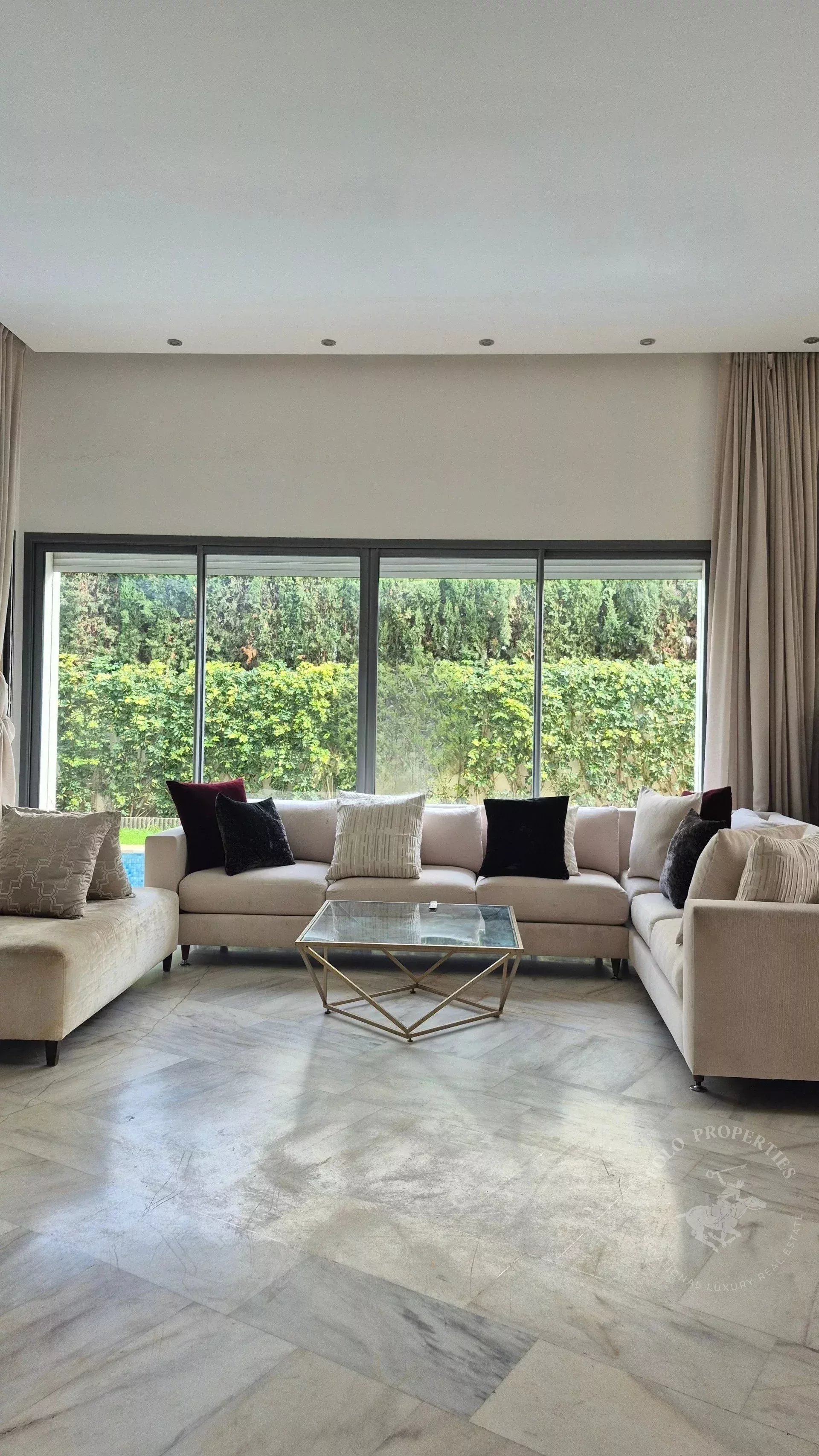 Villa avec piscine- Dar Bouazza