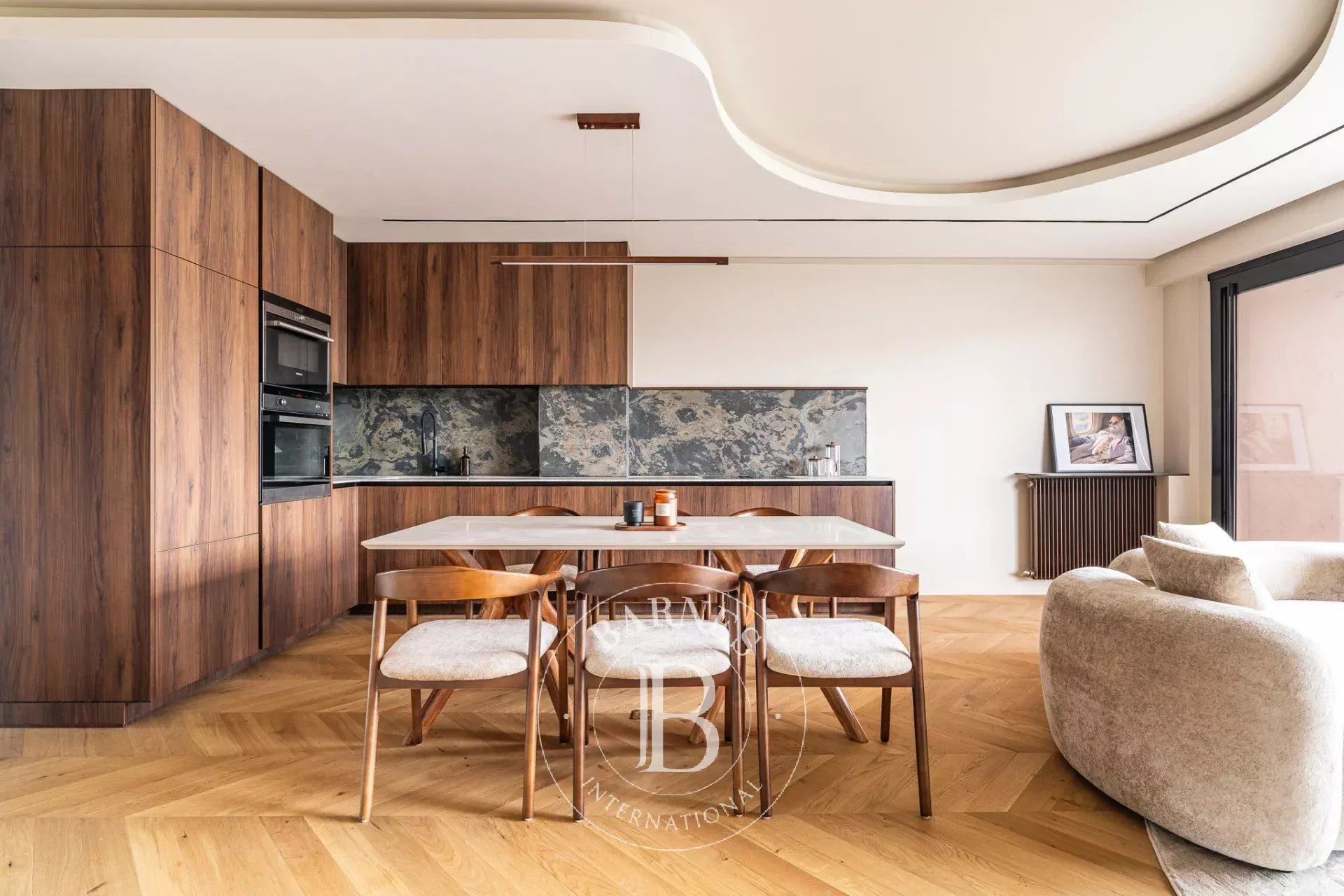 Paris  - Apartment 2 Bedrooms - picture 2