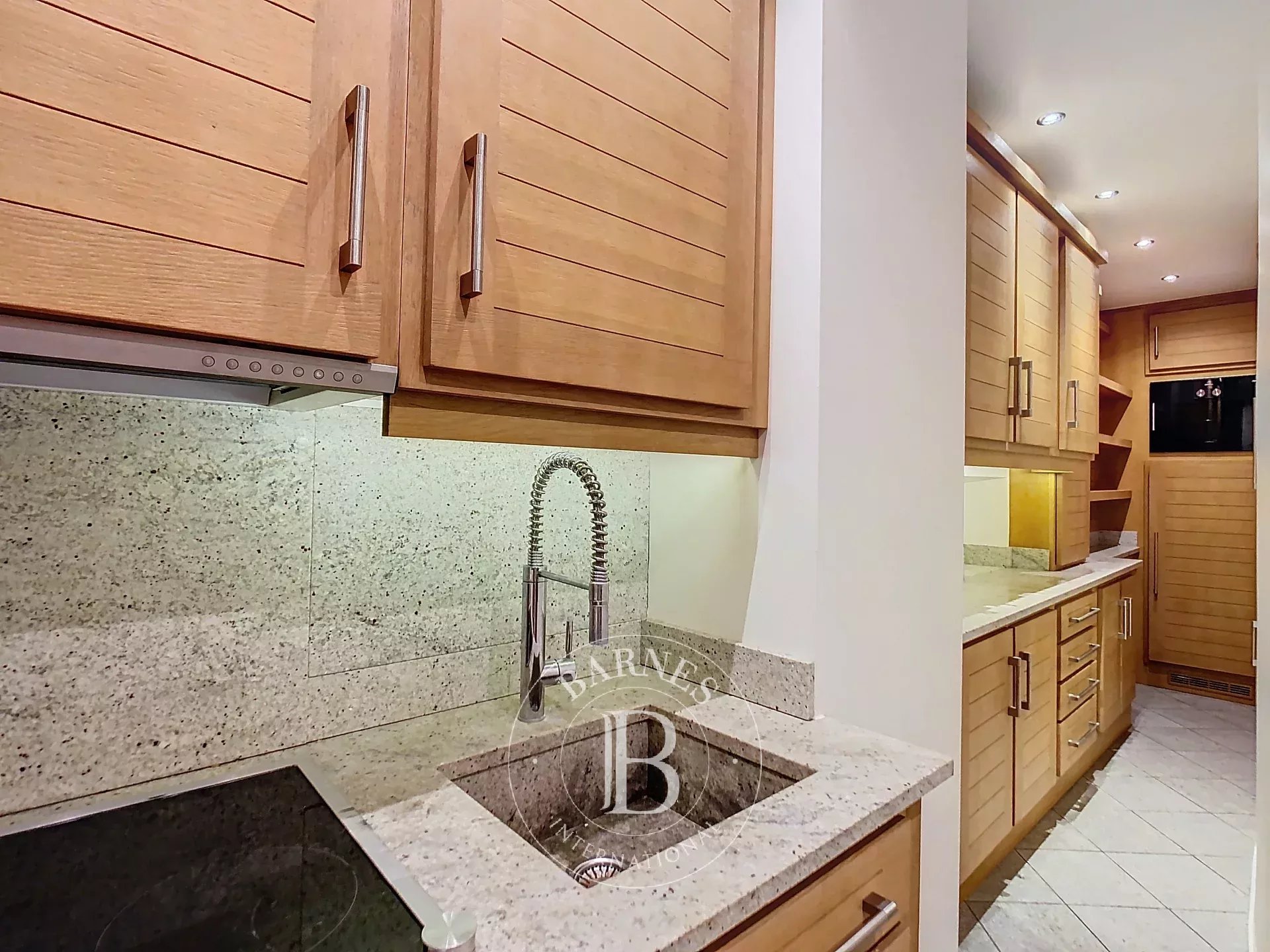 Daire Paris 8ème - picture 9