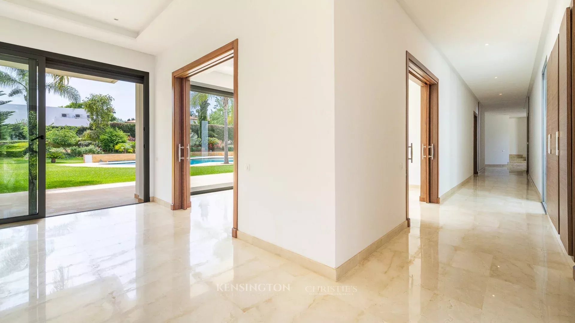 4 Bedroom Villa/Townhouse's Image 20