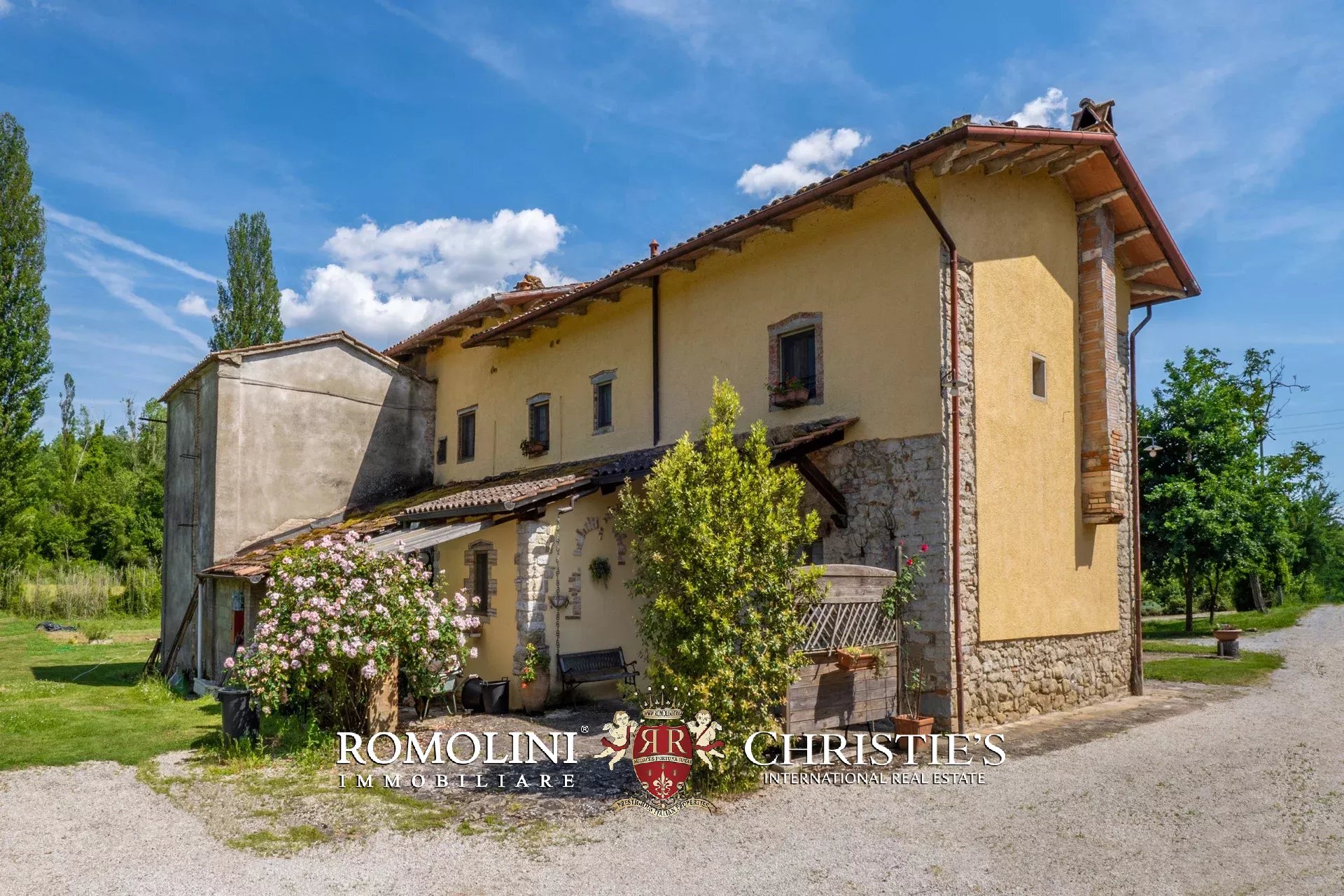 7 Bedroom Villa/Townhouse's Image 26