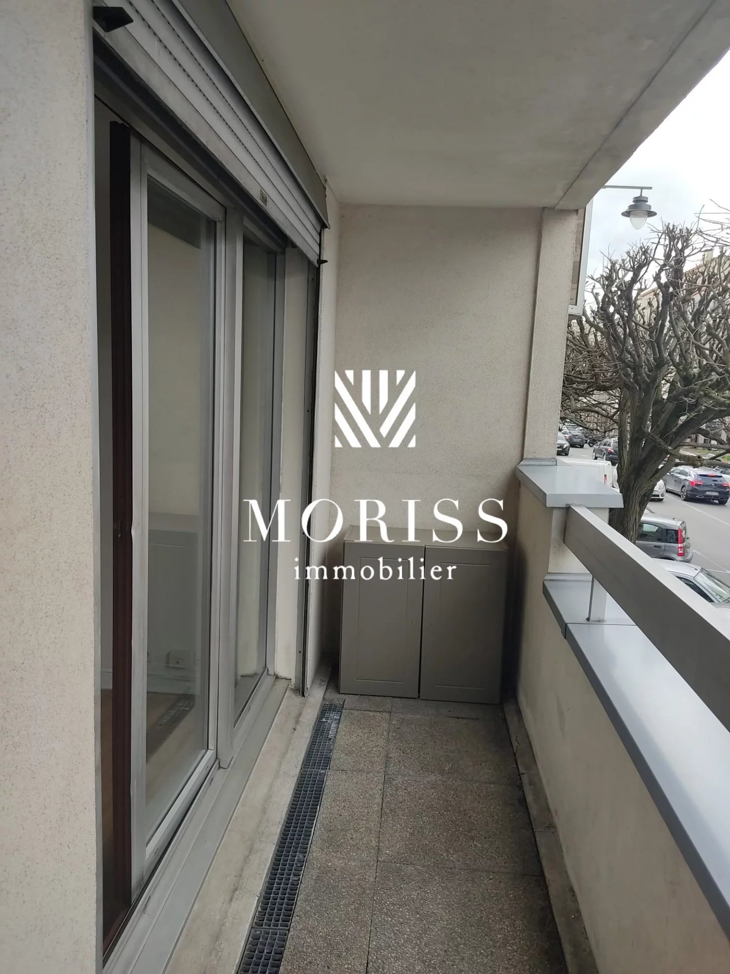 Maisons-Alfort Appartement de 2 pièces de 52 m2 + 2 m2 de balcon - Image Array