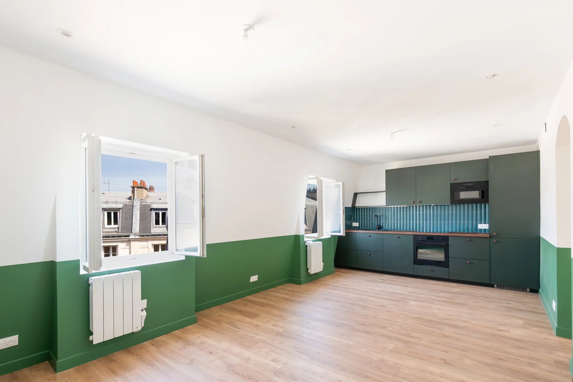 Paris 18e - CHÂTEAU-ROUGE / RUE DE SUEZ