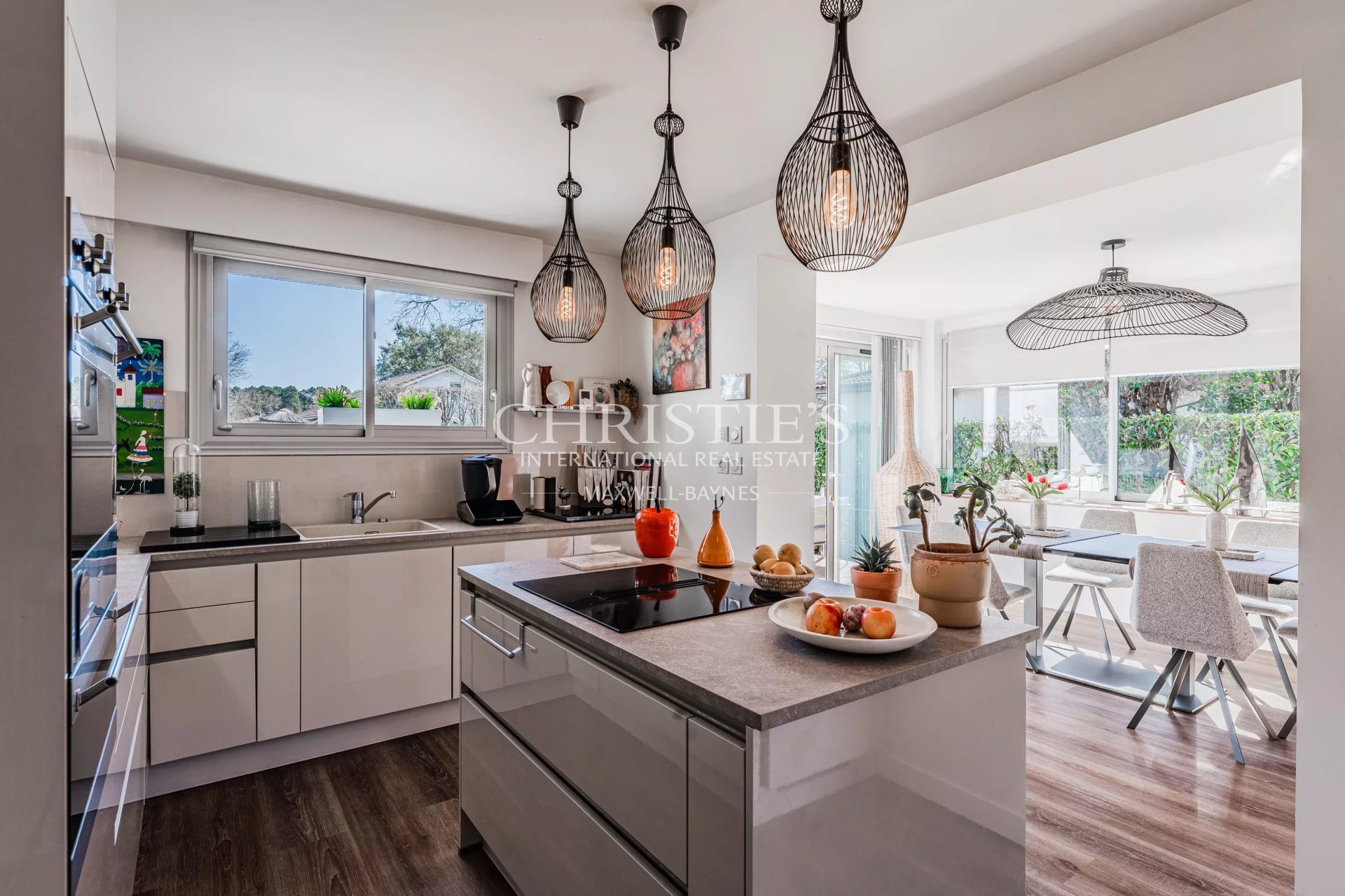 4 Bedroom Villa/Townhouse's Image 7