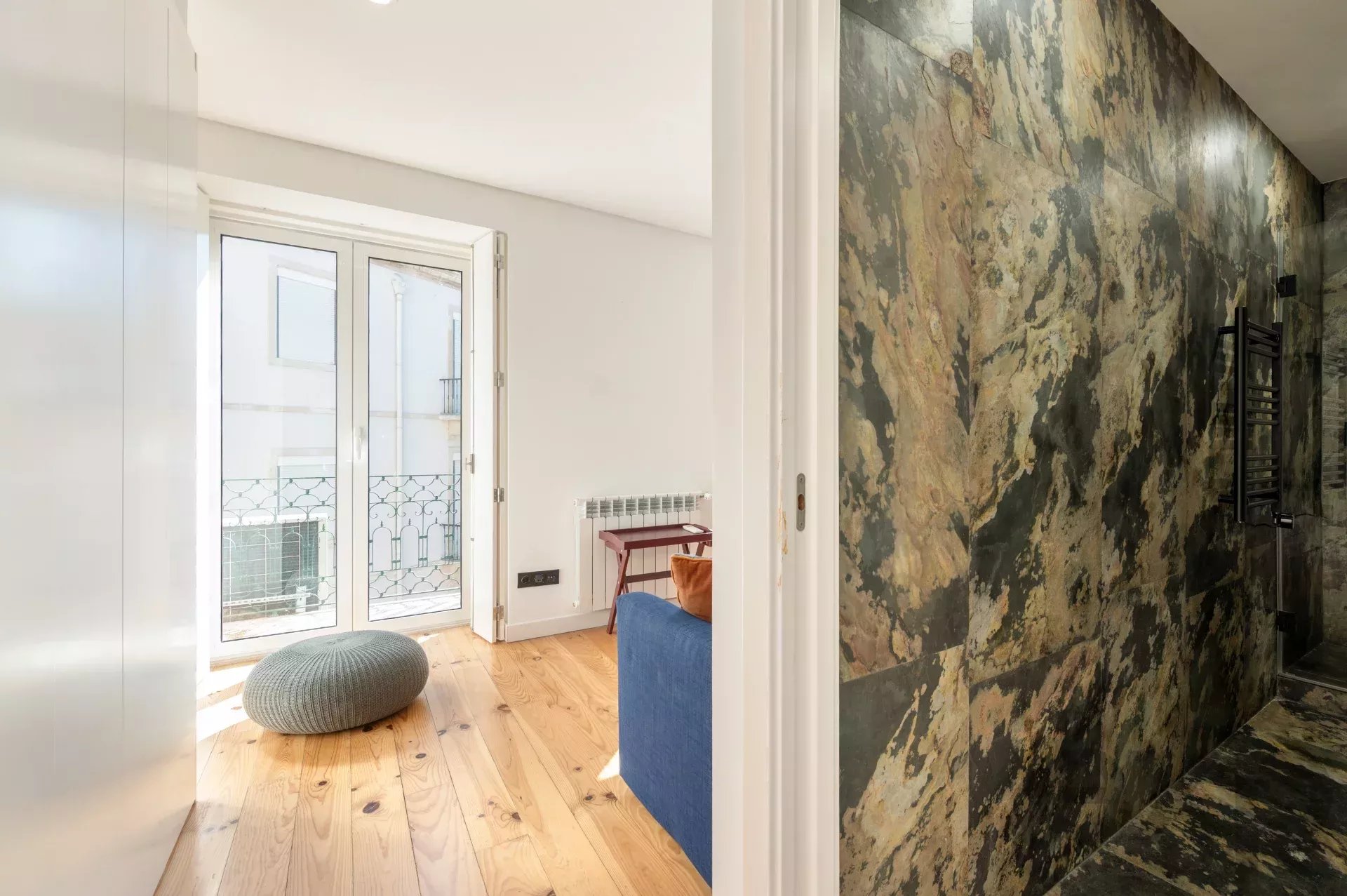 Elegant T2 + 1 Penthouse in Downtown Lisbon 86935832 image 40