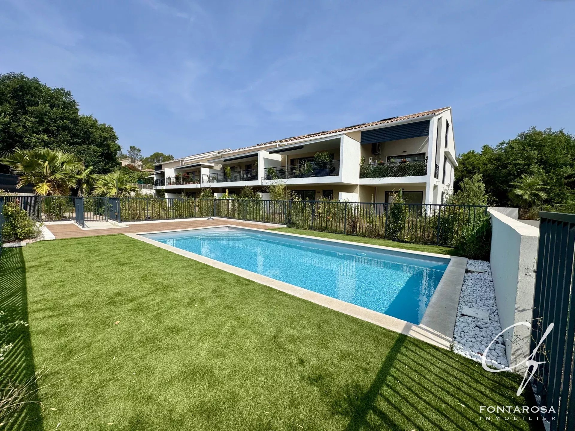 Agence immobilière de 